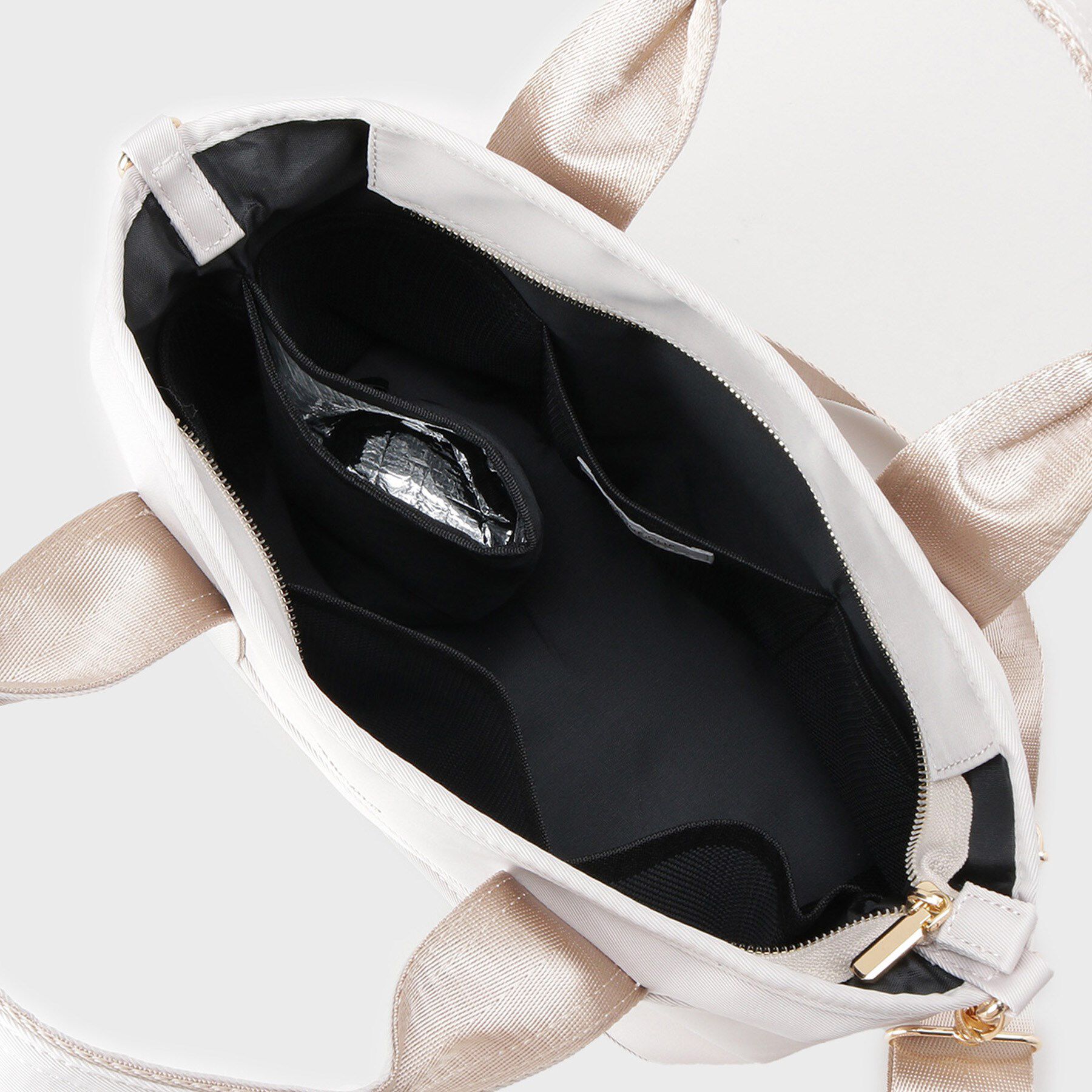 OPAQUE.CLIP「【軽量/撥水加工/2WAY/多ポケット】ツイルミドルサイズトートバッグ」|トートバッグ|