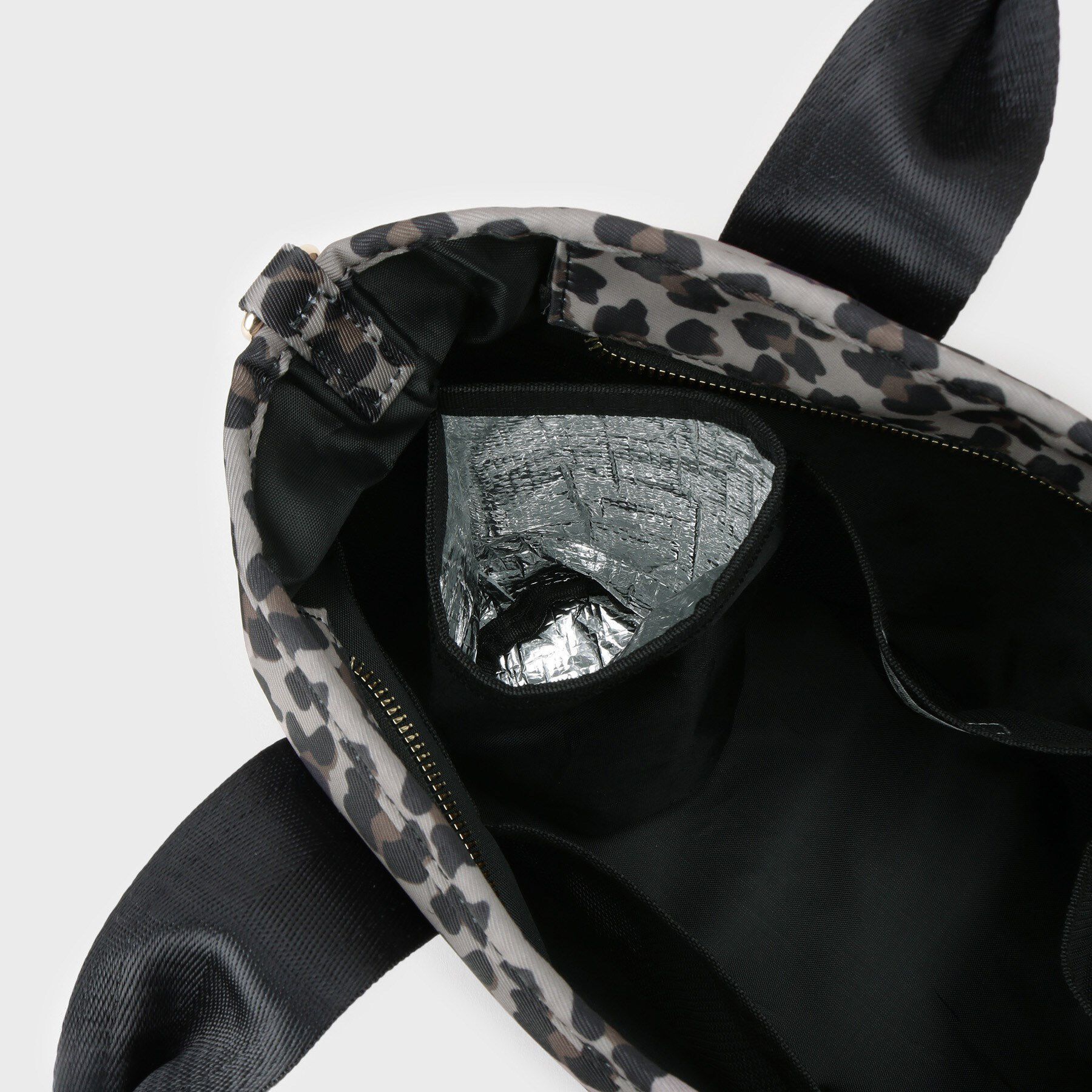 OPAQUE.CLIP「【軽量/撥水加工/2WAY/多ポケット】ツイルミドルサイズトートバッグ」|トートバッグ|