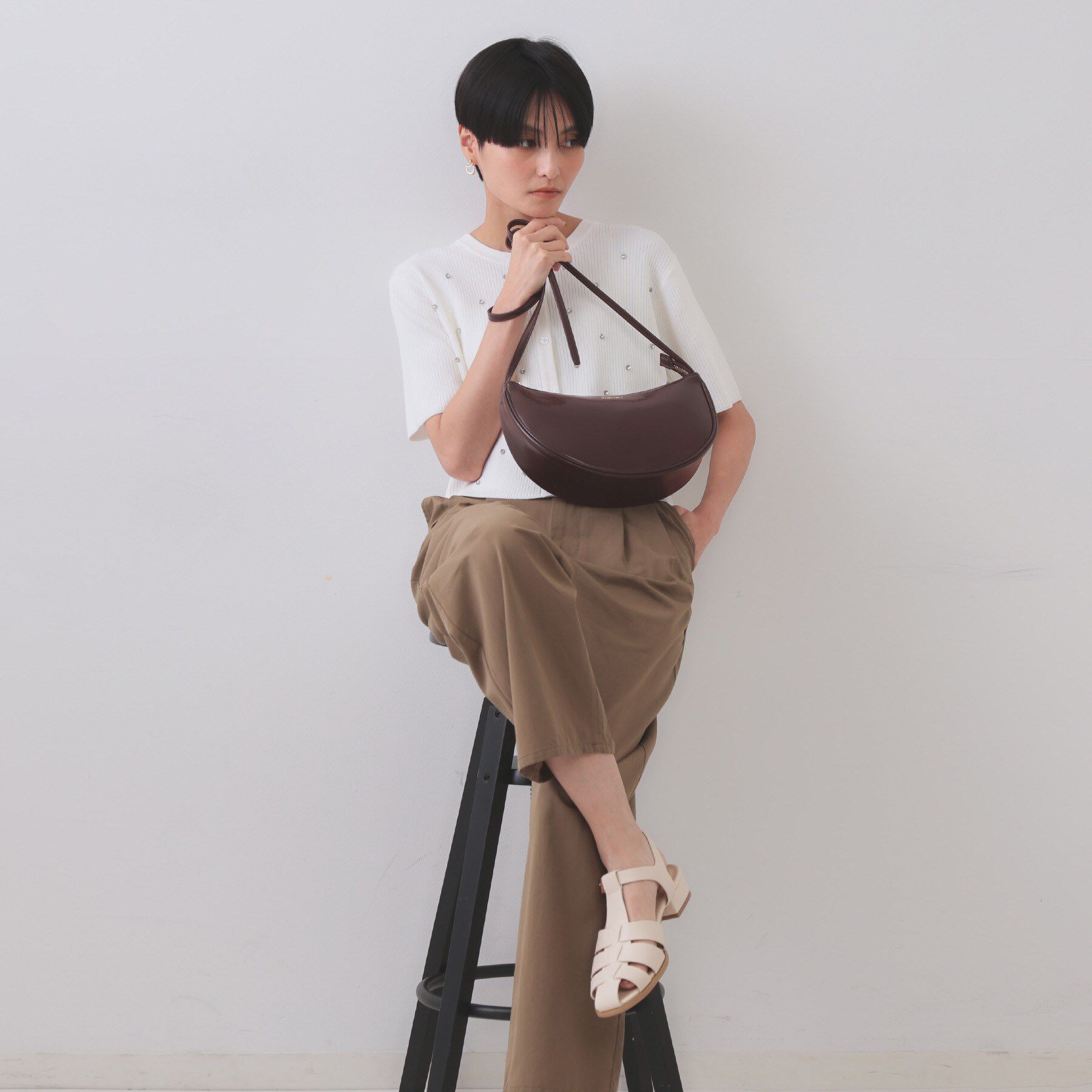 OPAQUE.CLIP「【軽量】オイル調合皮ムーンショルダーバッグ」|ショルダー・メッセンジャー|