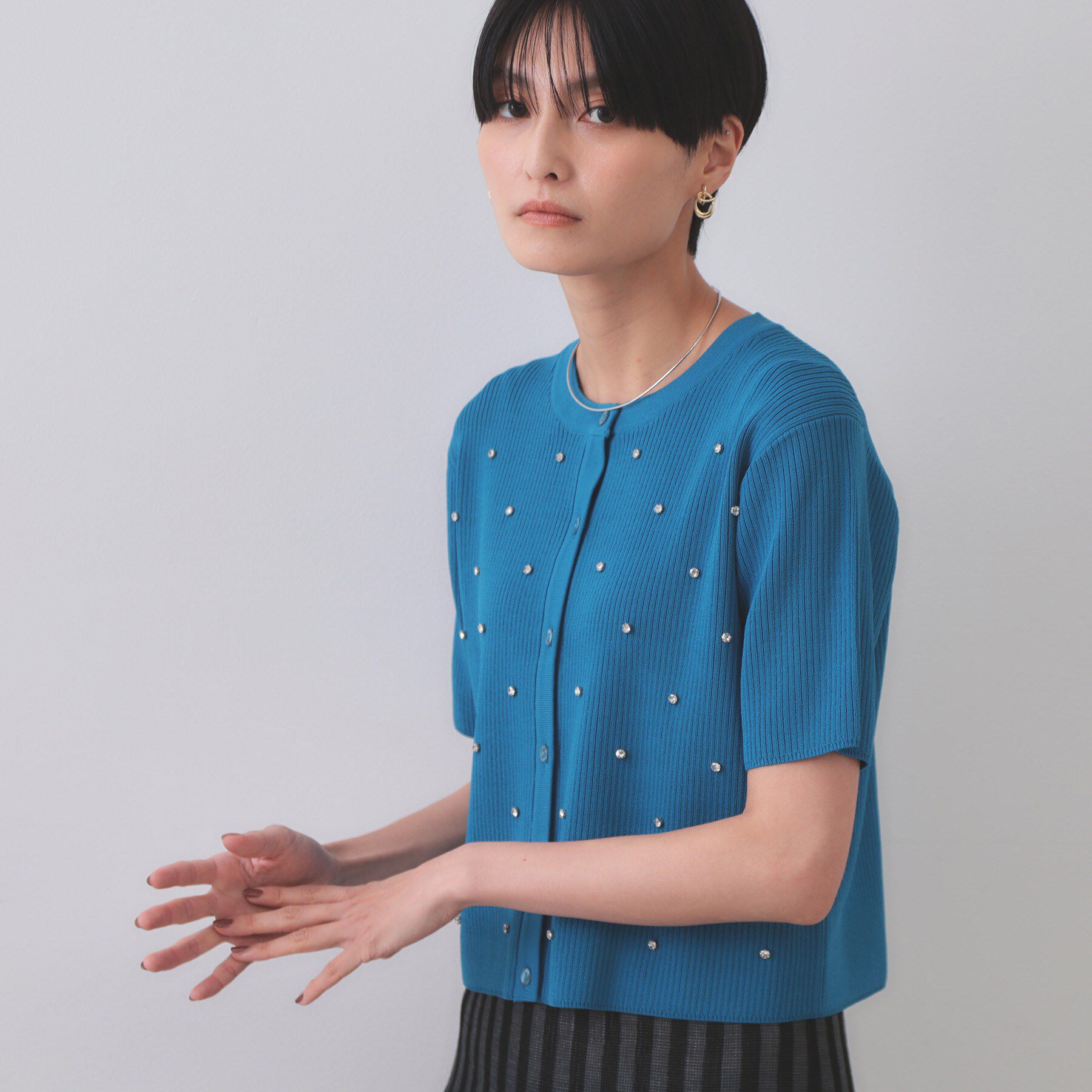 OPAQUE.CLIP「フロントビジューリブニットカーディガン【洗濯機洗い可/抗ピル】」|カーディガン|