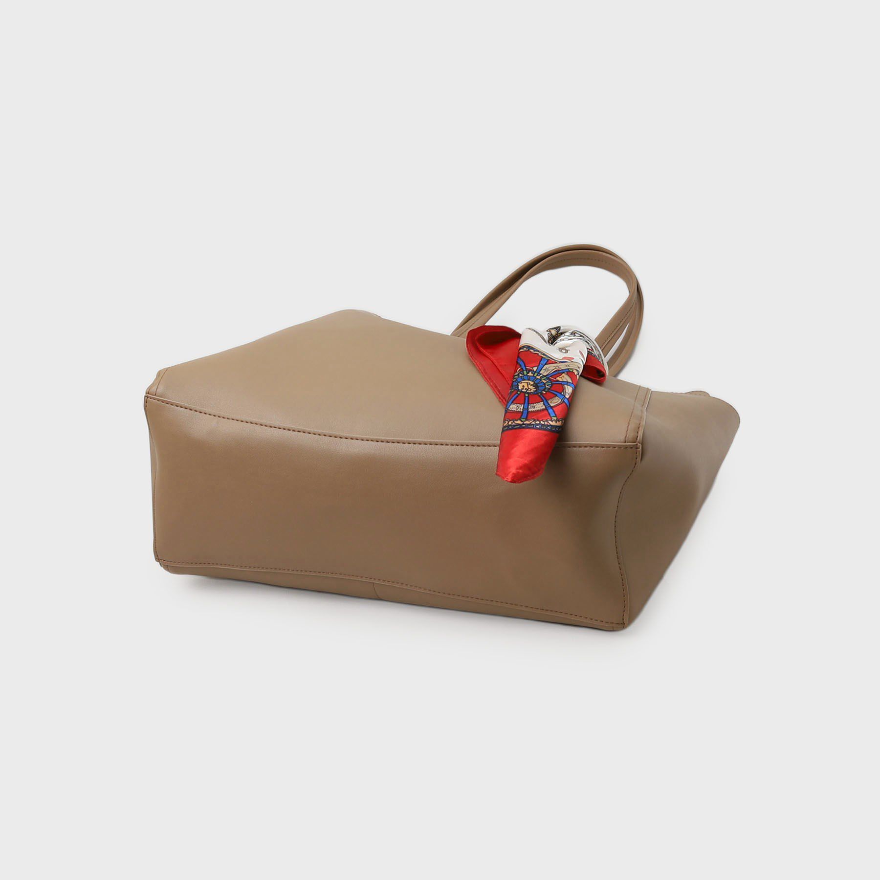 OPAQUE.CLIP「【A4サイズ対応】スカーフ付き裏スエード調合皮トートバッグ」|トートバッグ|