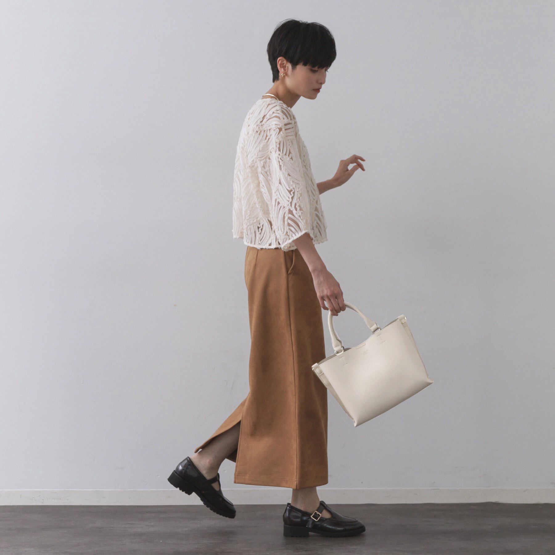 OPAQUE.CLIP「【2WAY/人間工学】ソフトシュリンク合皮ミドルサイズトートバッグ」|トートバッグ|