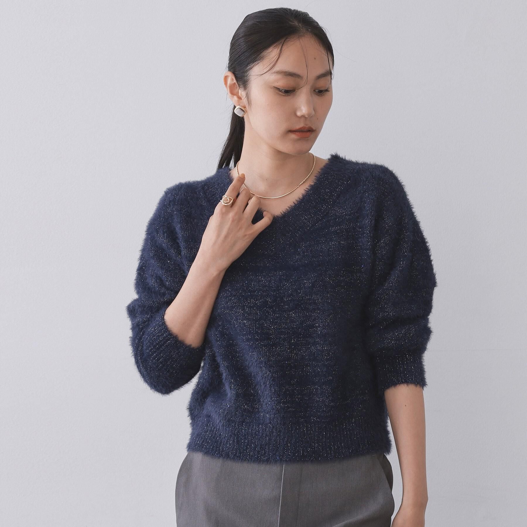 OPAQUE.CLIP「スパンコールフェザーVネックニット【洗濯機OK】」|ニット・セーター|