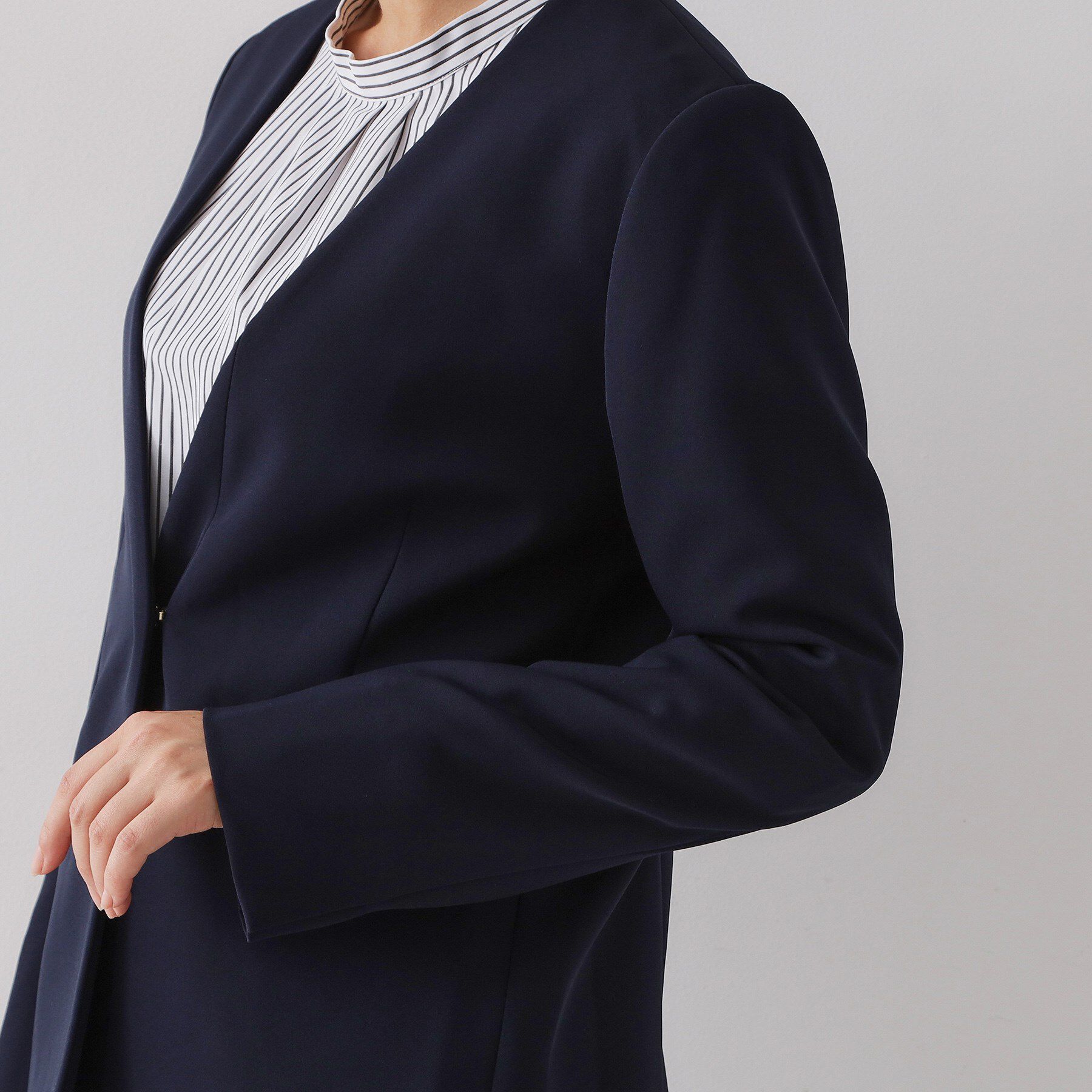 OPAQUE.CLIP「《通勤/セットアップ対応》 Vネックジャケット/ダブルクロス【洗濯機OK】」|ノーカラージャケット|