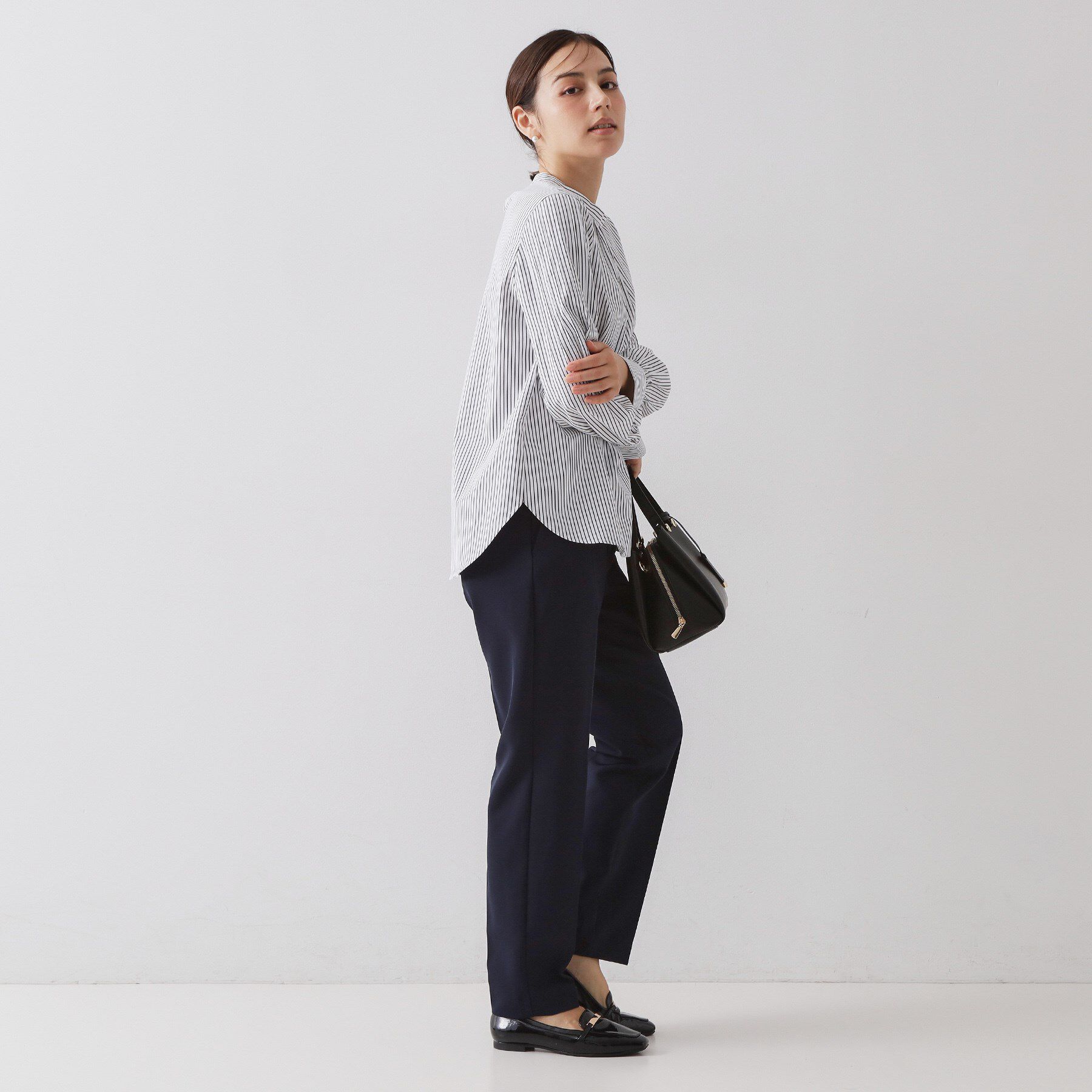 OPAQUE.CLIP「《通勤対応》袖タックボリュームブラウス【洗濯機OK】」|シャツ・ブラウス|