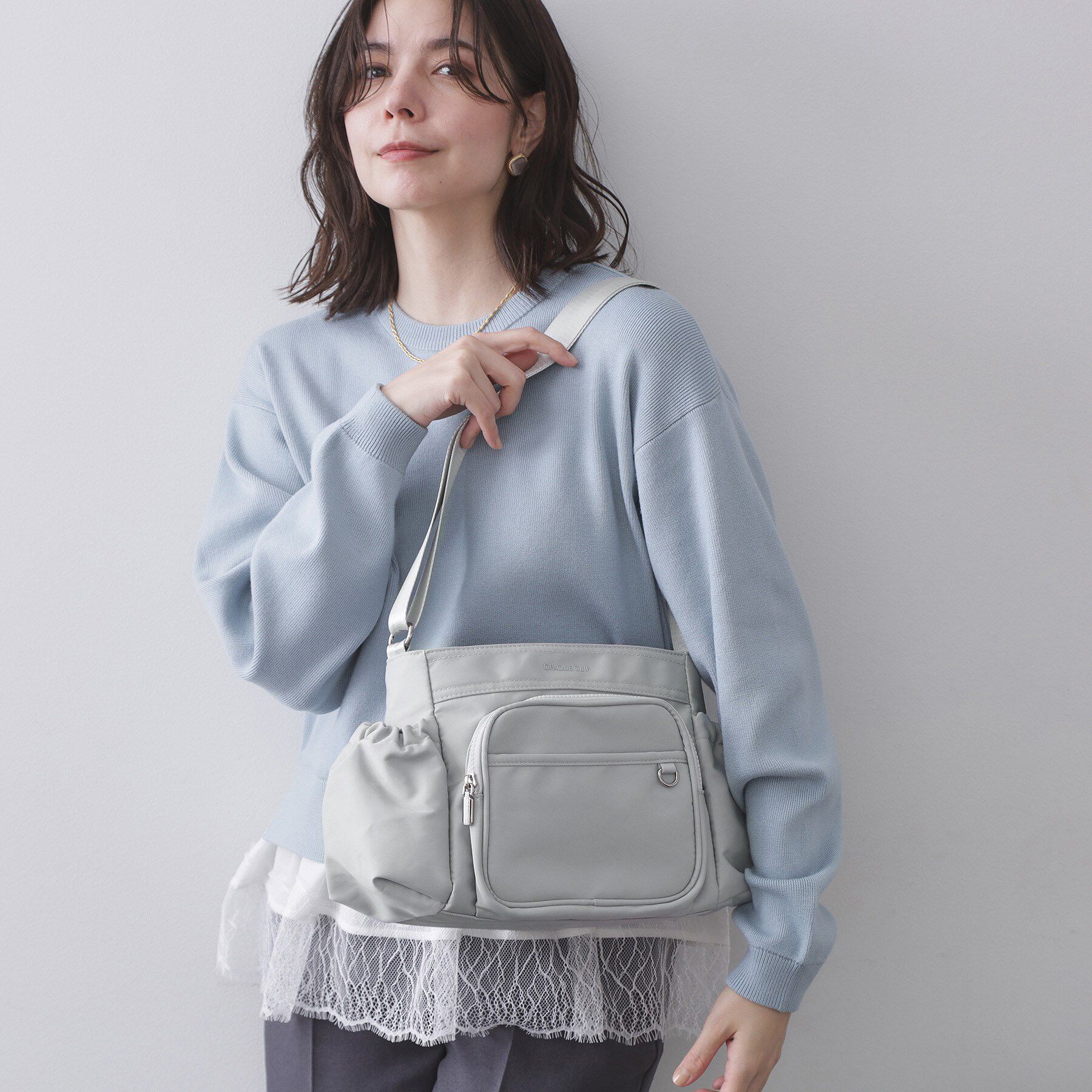 OPAQUE.CLIP「フロントポケット3層デザインショルダーバッグ【マルチポケット】」|ショルダー・メッセンジャー|