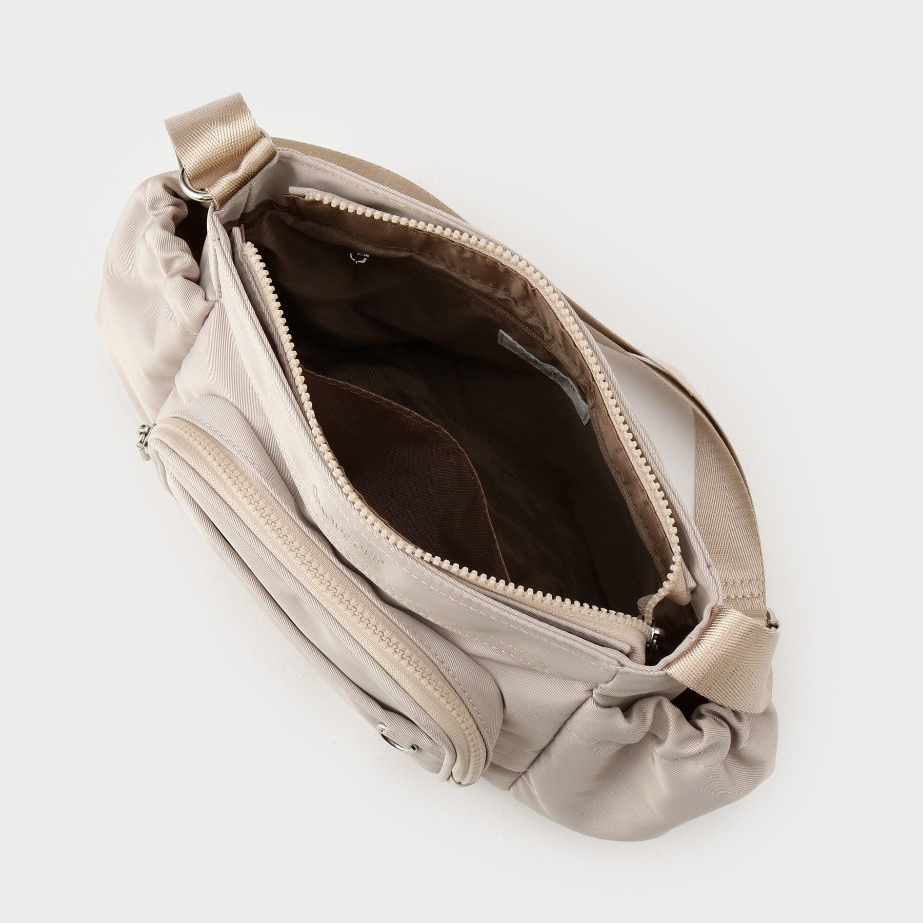 OPAQUE.CLIP「フロントポケット3層デザインショルダーバッグ【マルチポケット】」|ショルダー・メッセンジャー|