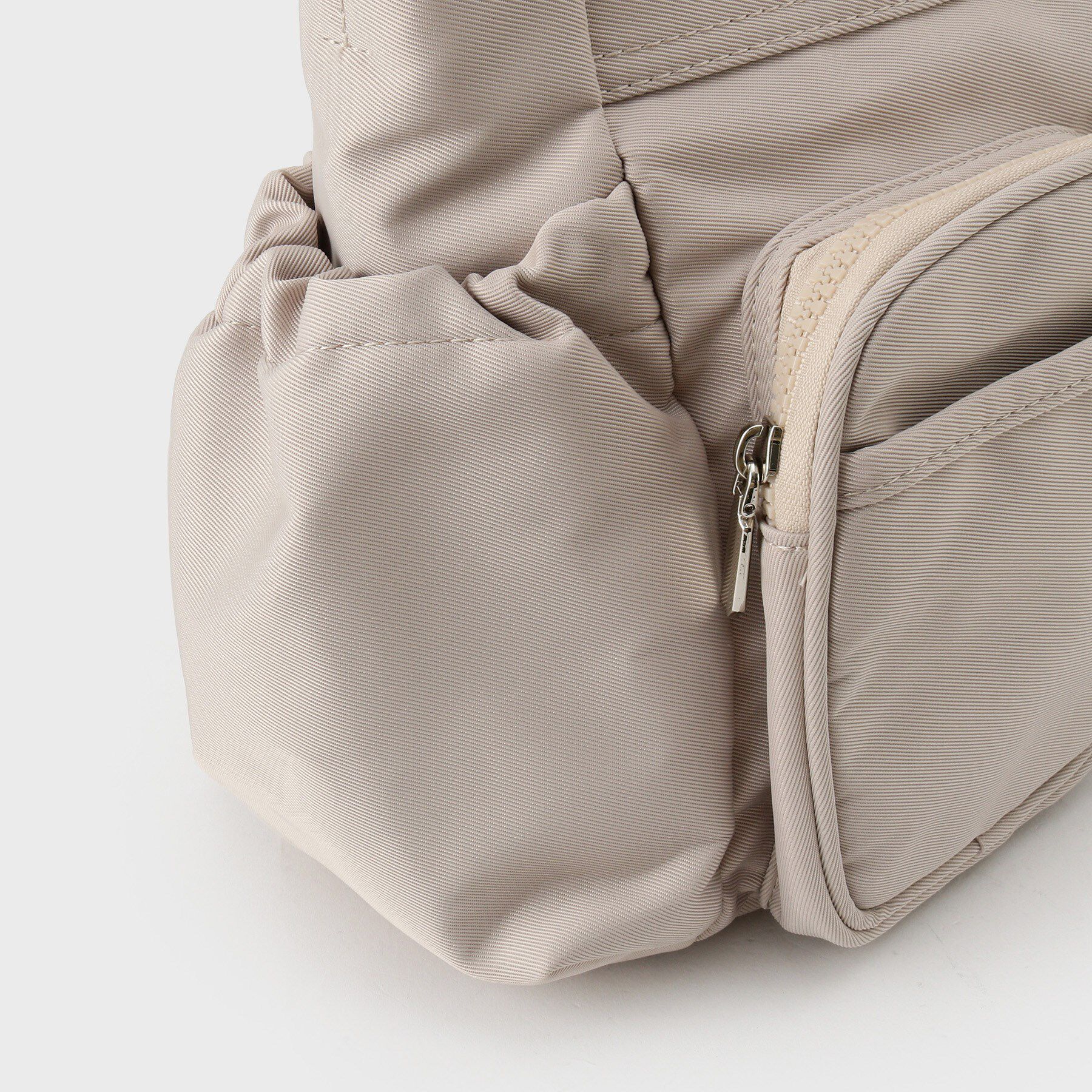 OPAQUE.CLIP「フロントWポケット3層デザインミドルトートバッグ【2WAY／マルチポケット】」|トートバッグ|