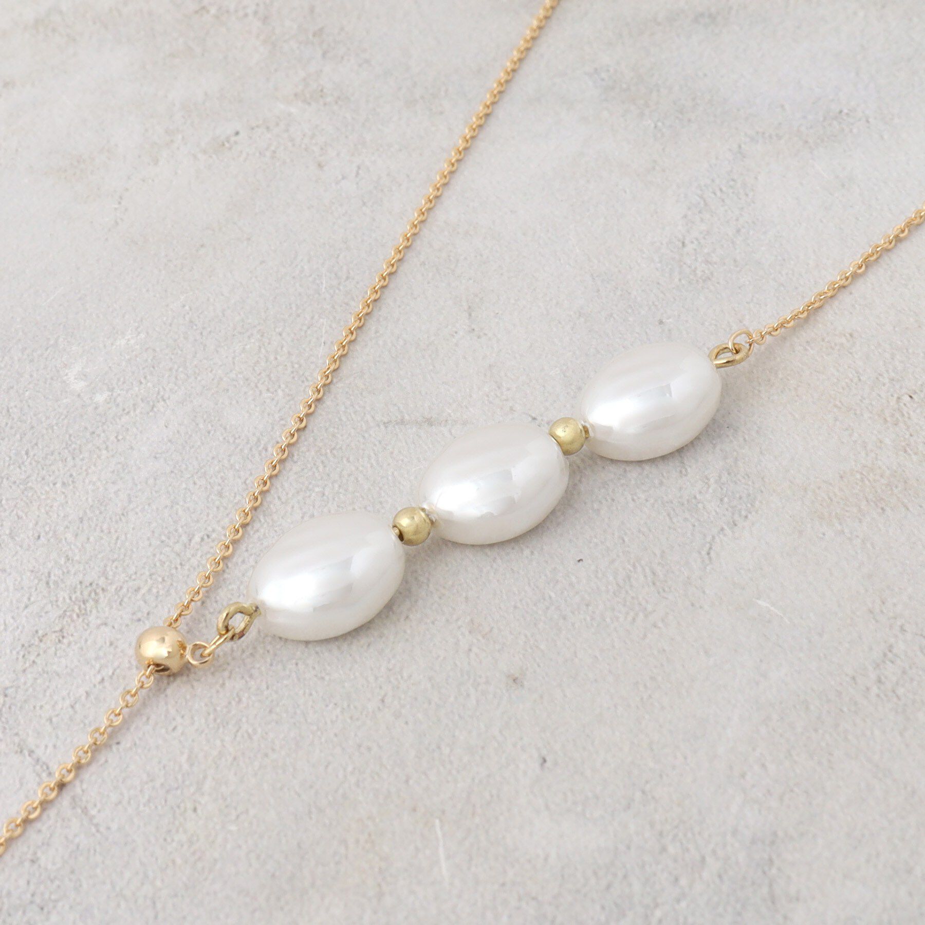 OPAQUE.CLIP「3連パール調ビーズデザインネックレス」|ネックレス|