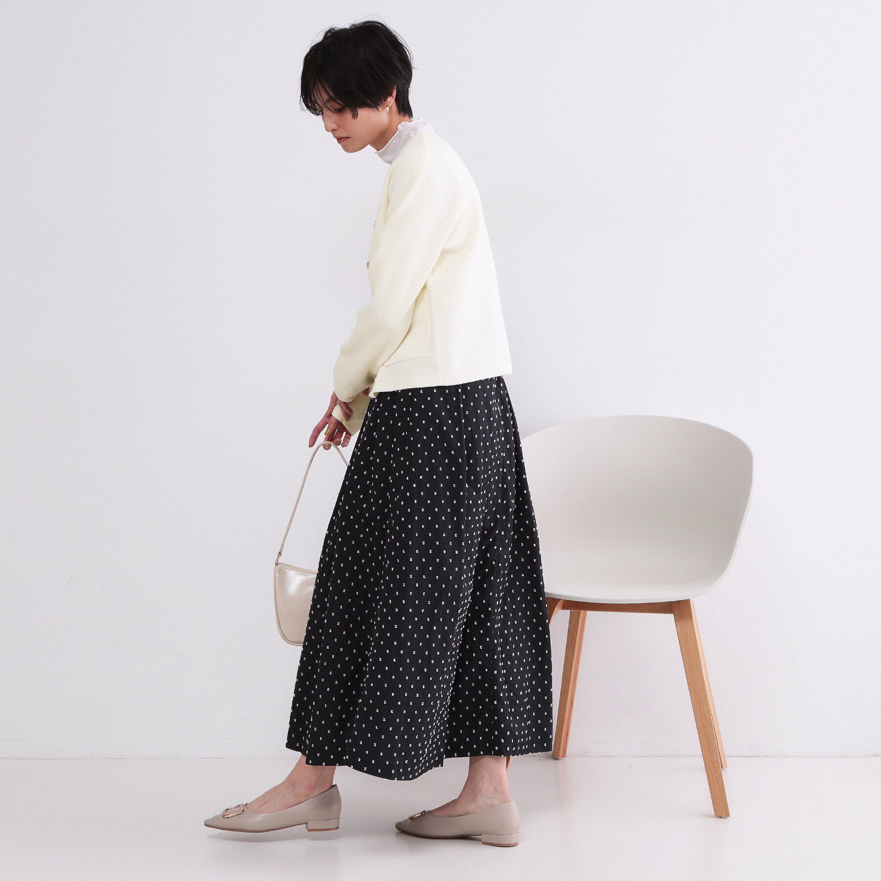 OPAQUE.CLIP「ブークレ金ボタンニットカーディガン【洗濯機OK】」|カーディガン|