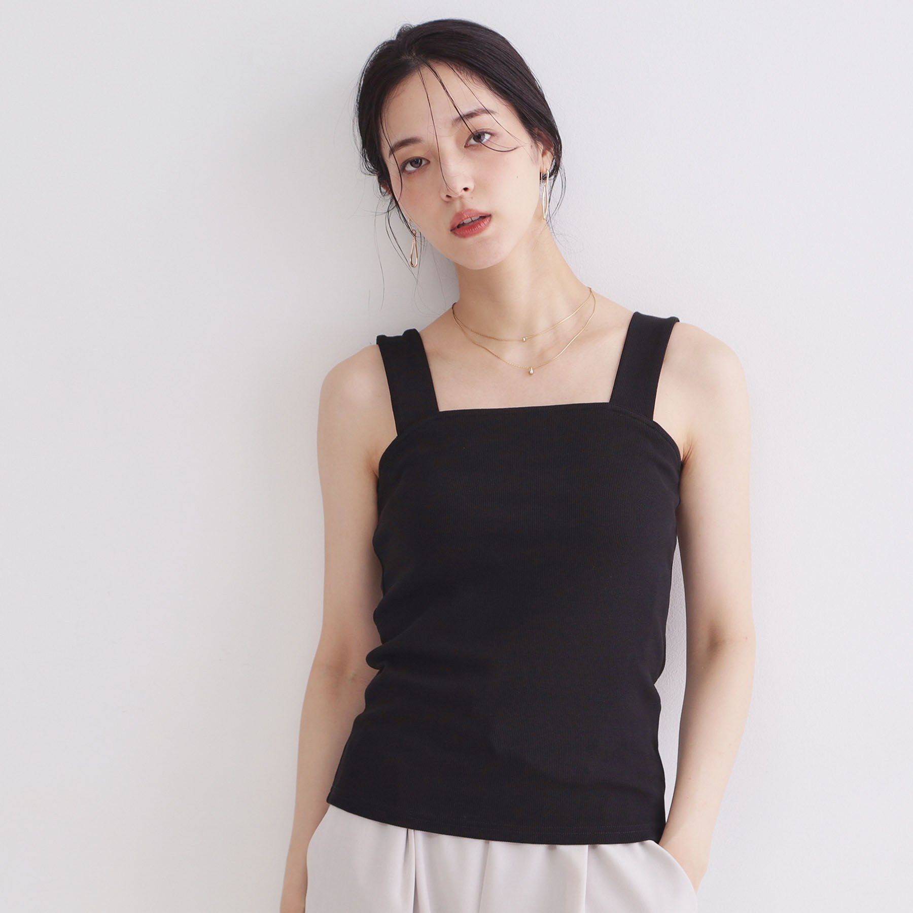 OPAQUE.CLIP「ワイドストラップリブキャミソール【洗濯機OK】」|キャミソール|ブラック(019)