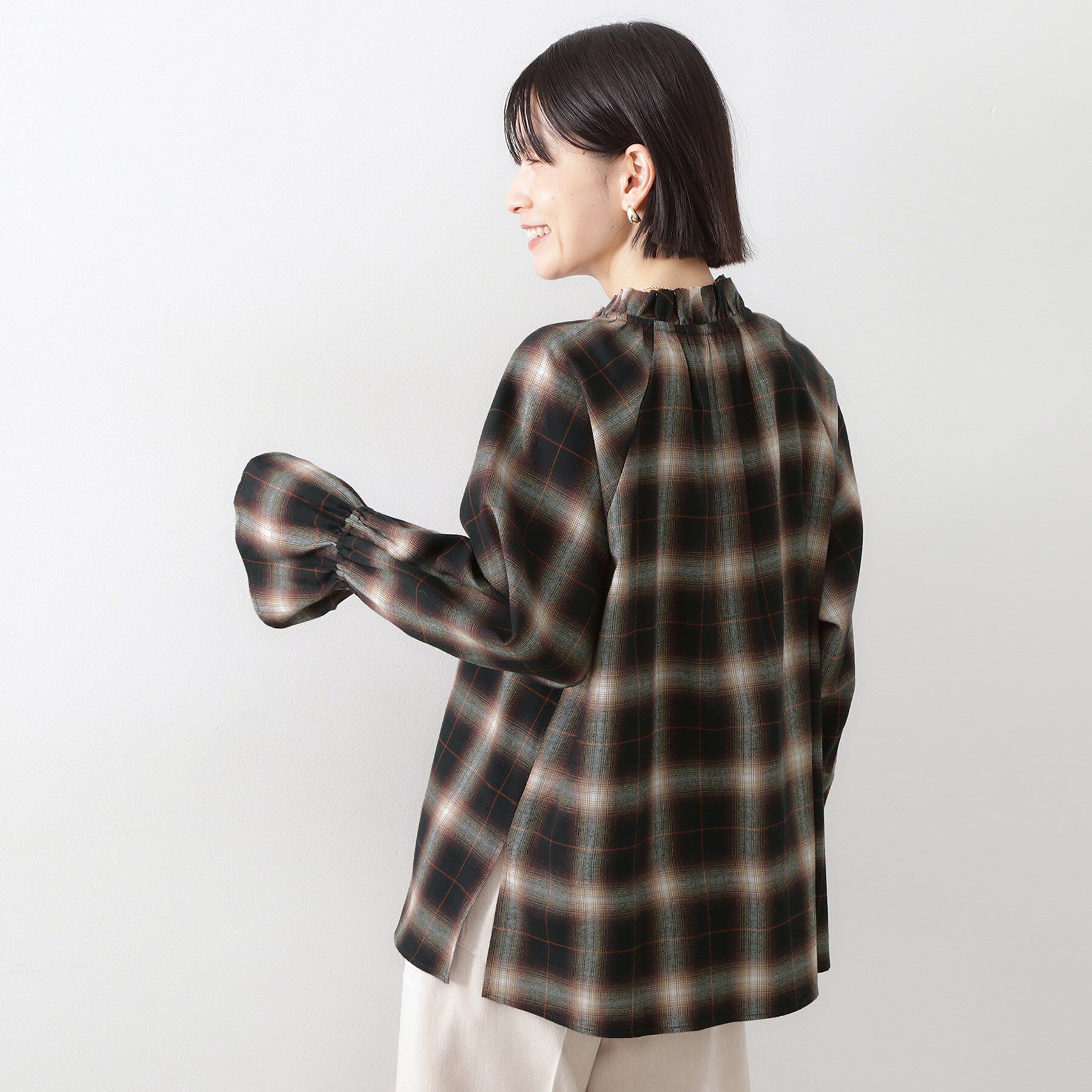 THE SHOP TK「起毛オンブレフリルブラウス」|シャツ・ブラウス|