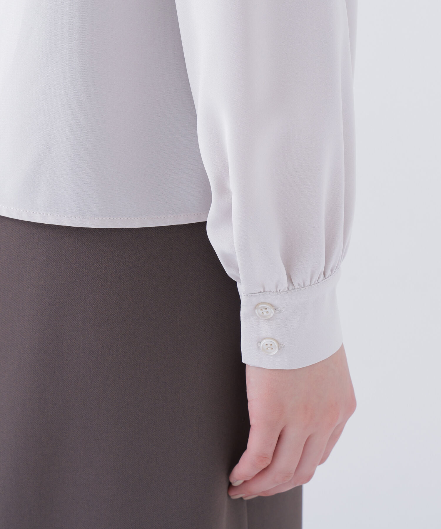  「デザインスカーフ付ブラウス」|シャツ・ブラウス|