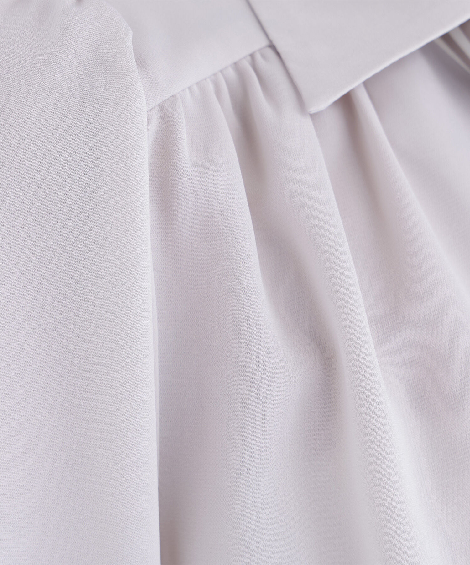  「デザインスカーフ付ブラウス」|シャツ・ブラウス|