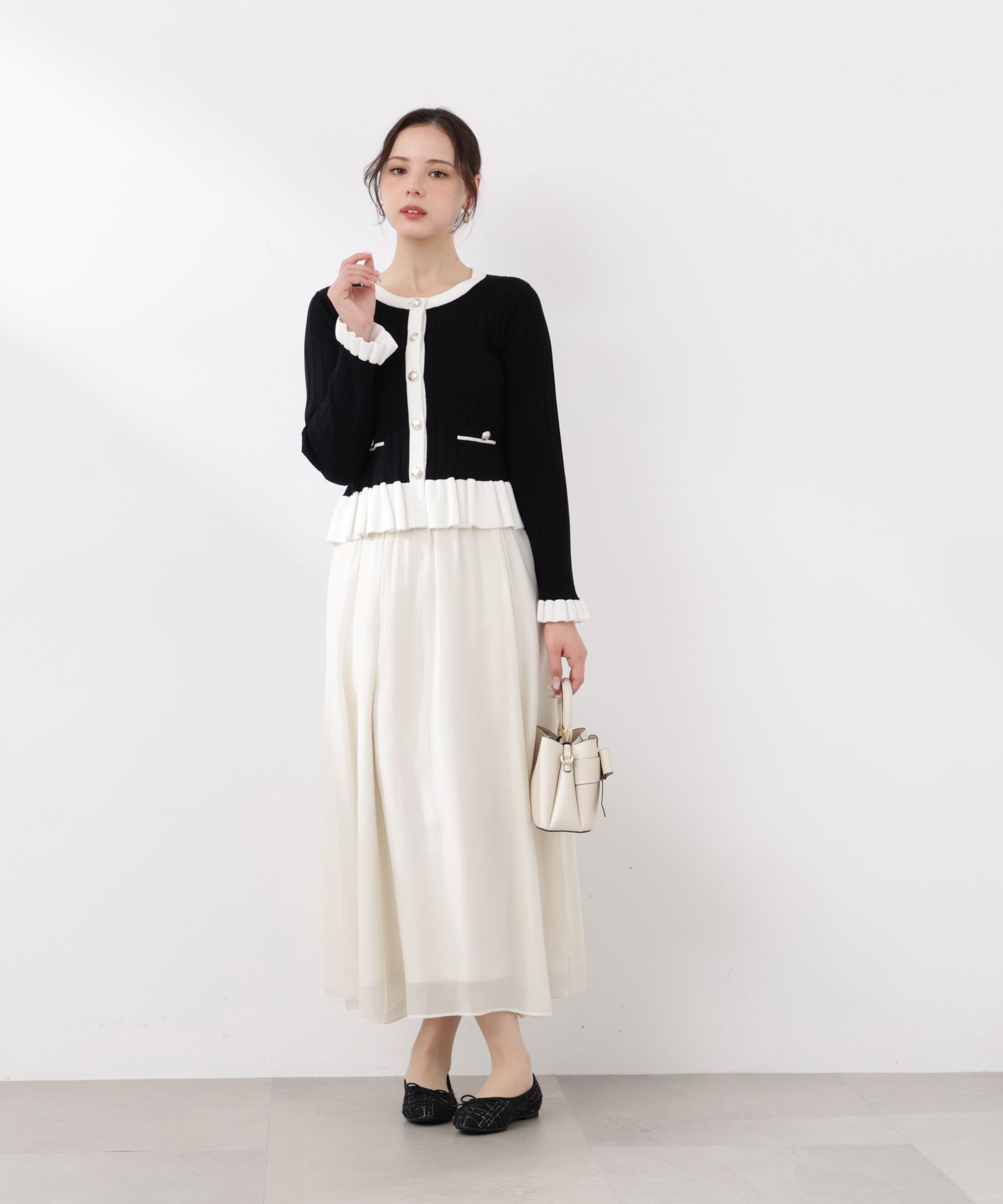 PROPORTION BODY DRESSING「ボタン付きペプラムニット26SS」|ニット・セーター|