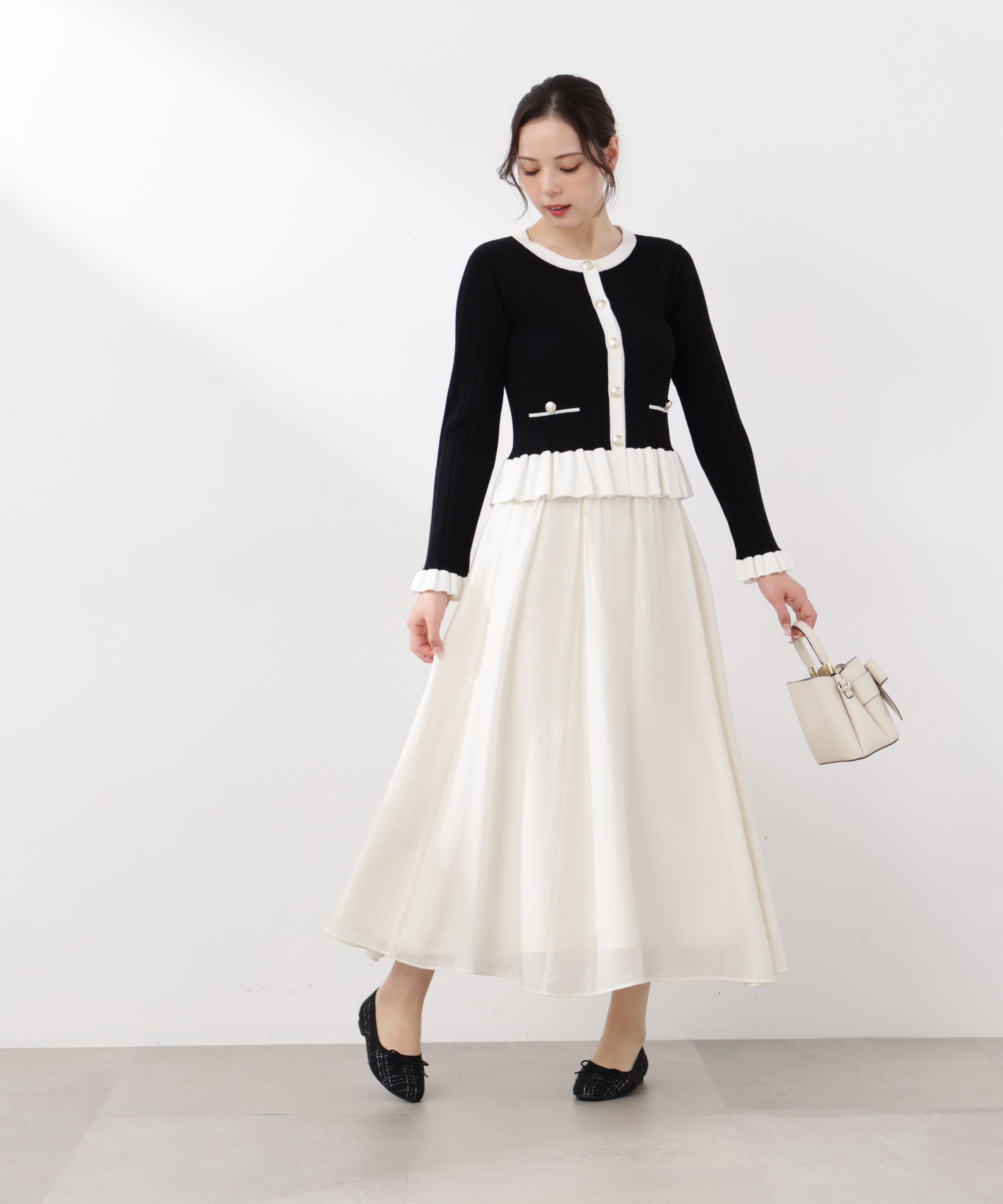 PROPORTION BODY DRESSING「ボタン付きペプラムニット26SS」|ニット・セーター|