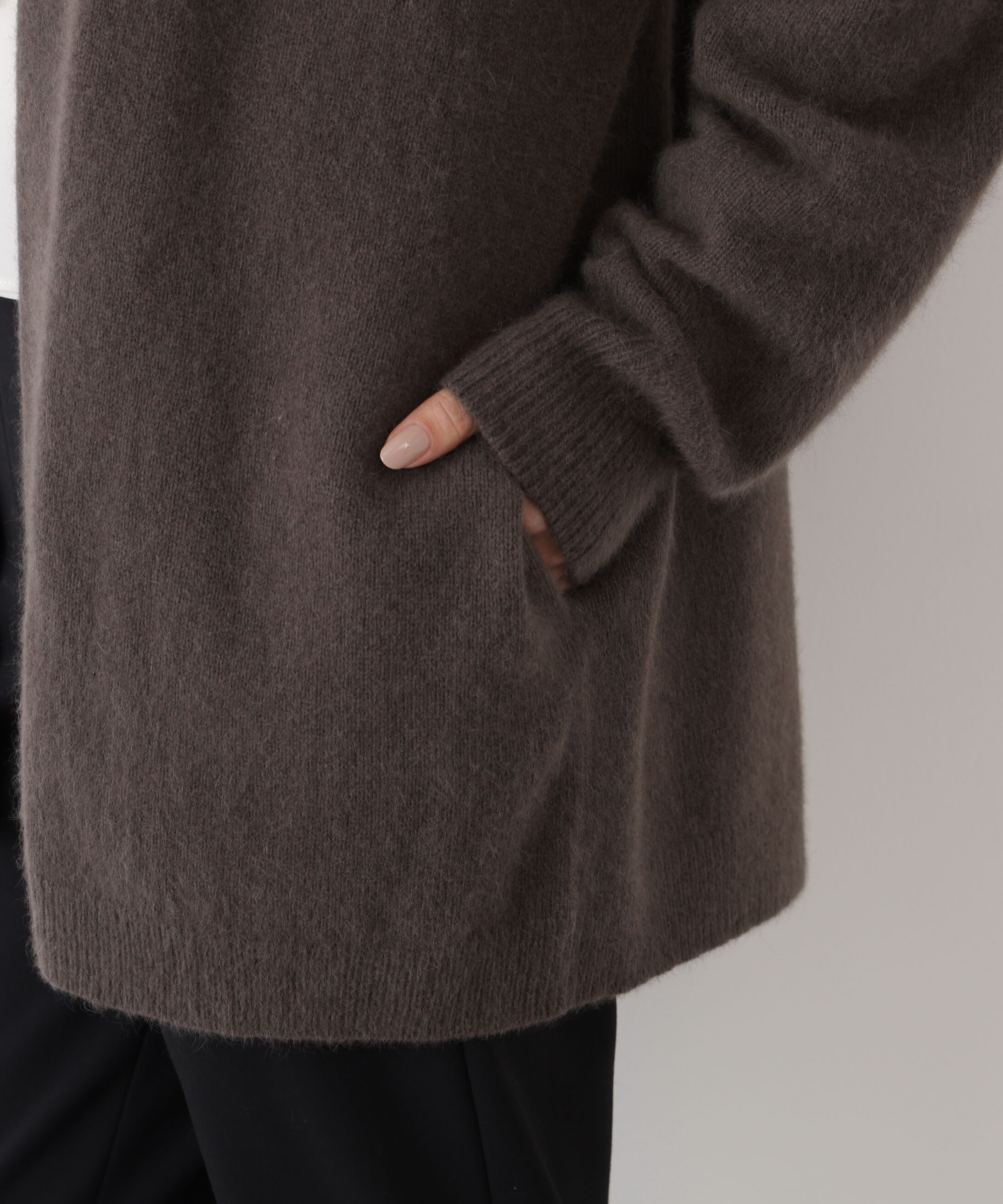  「エアリーウールVネックカーディガン」|その他|