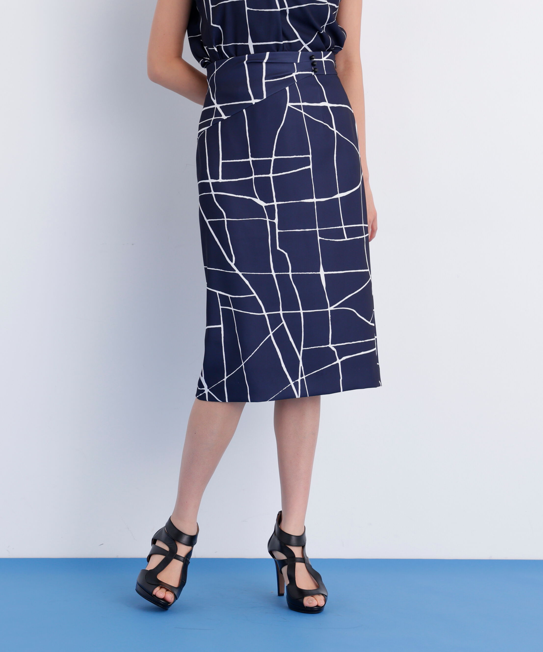  「ラインプリントタックスカート」|スカート|ネイビー系1