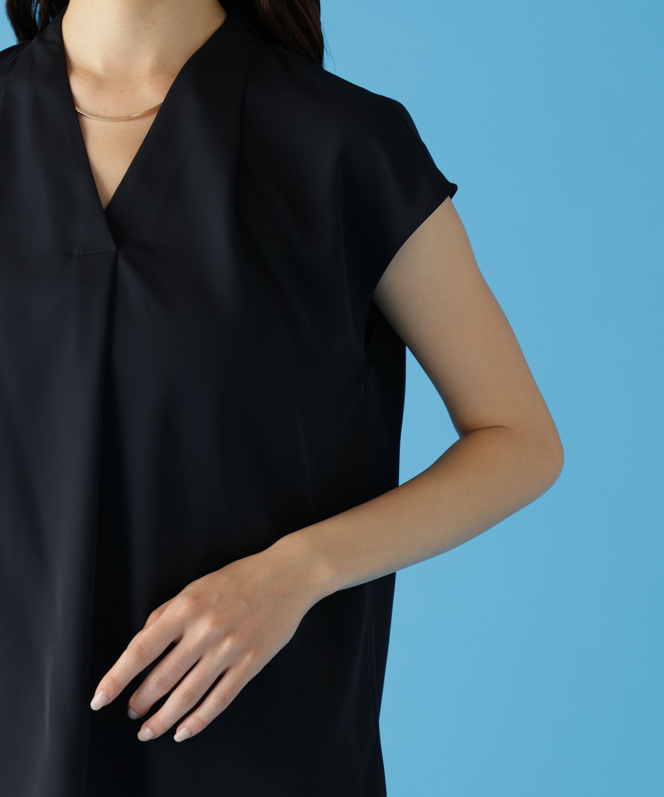  「チョーカー付きＶネックブラウス」|シャツ・ブラウス|