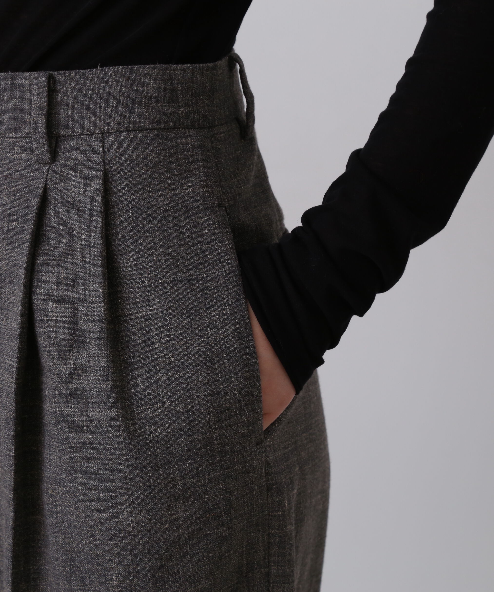 YLEVE 「YLEVE / WOOL LINEN TROUSERS」|その他|