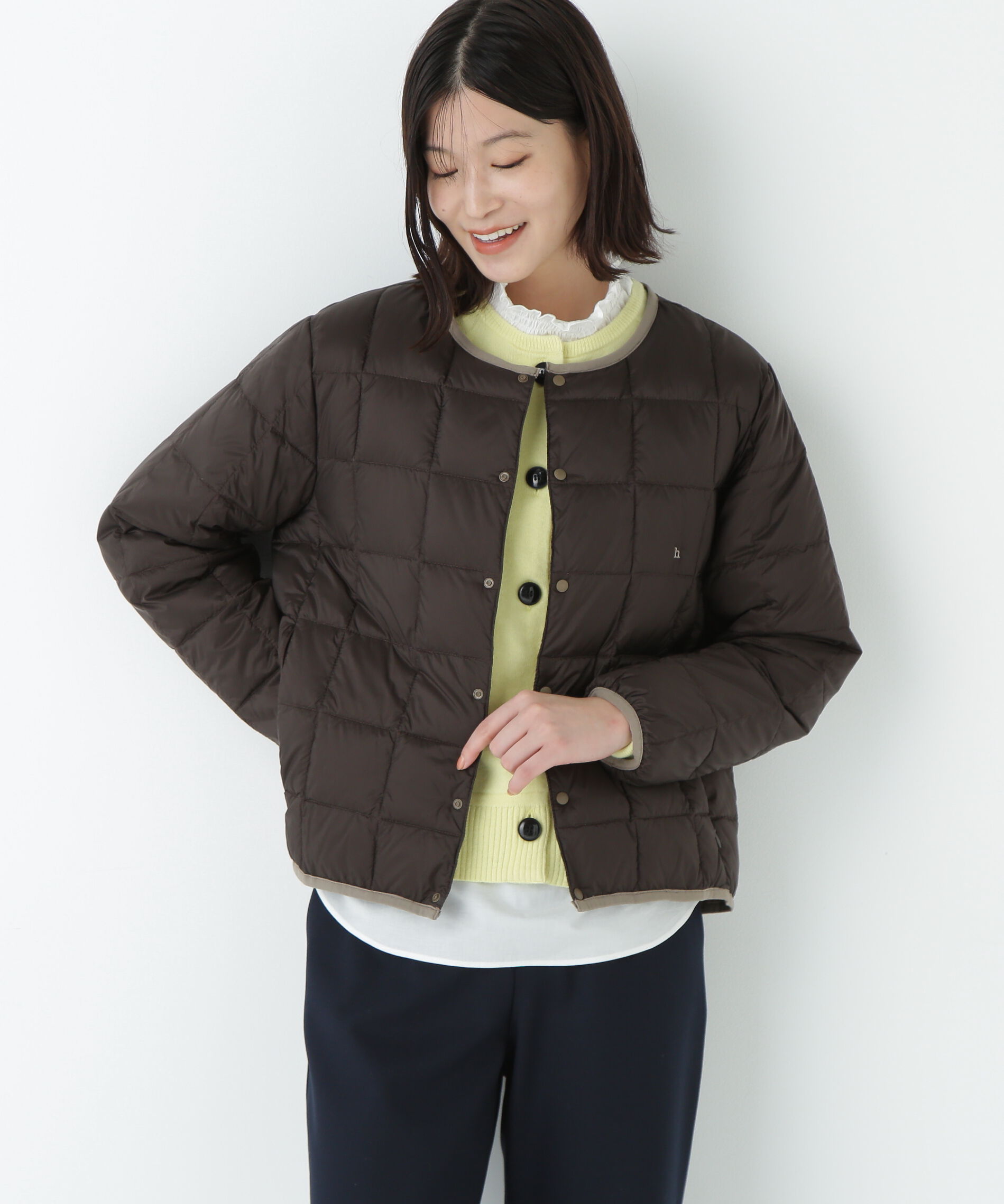  「◆≪ＴＡＩＯＮコラボ≫リバーシブルクルーネックダウンブルゾン」|ブルゾン・スタジャン|ダークチョコ&times;