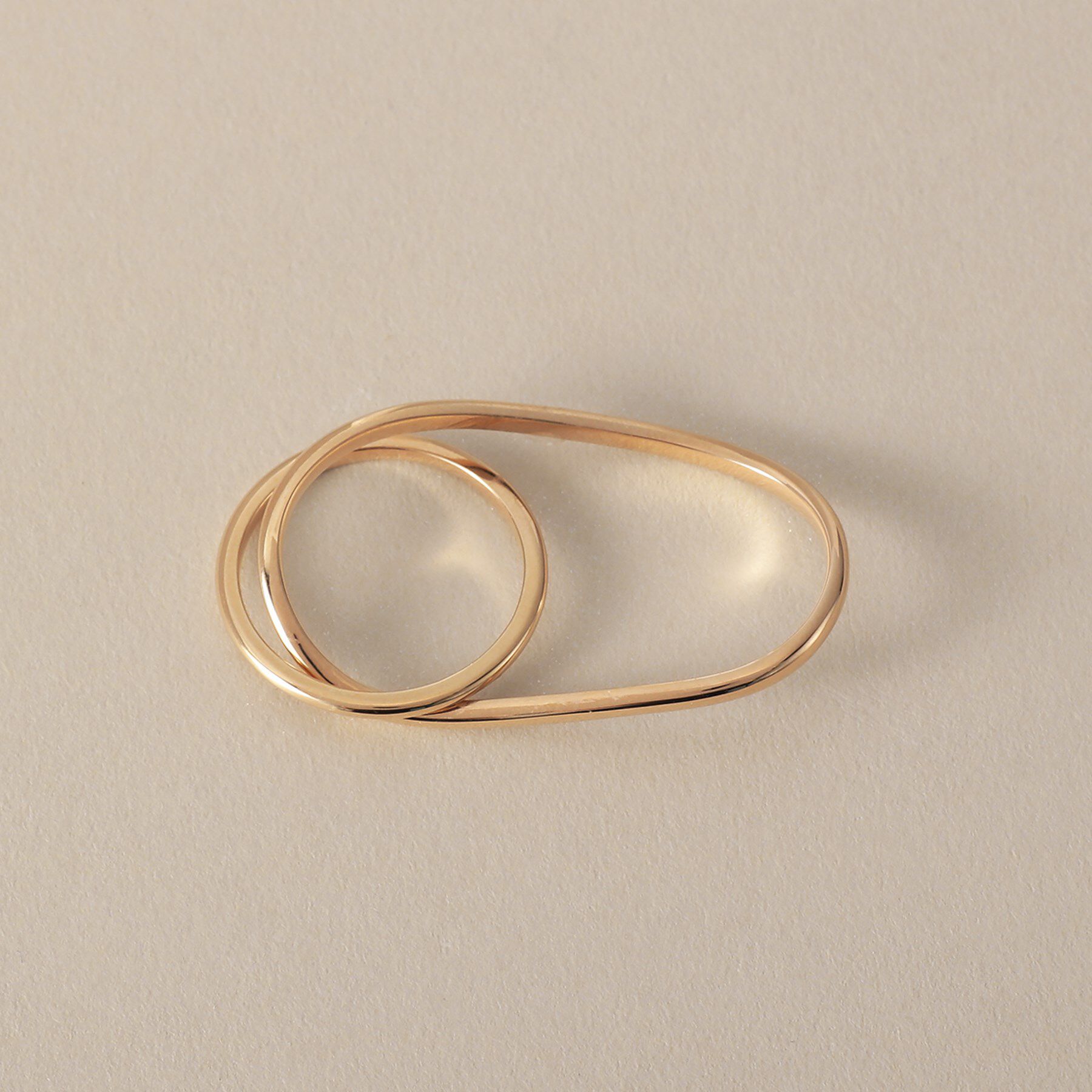 COCOSHNIK「K10ウェーブラインダブルフィンガー リング」|リング|