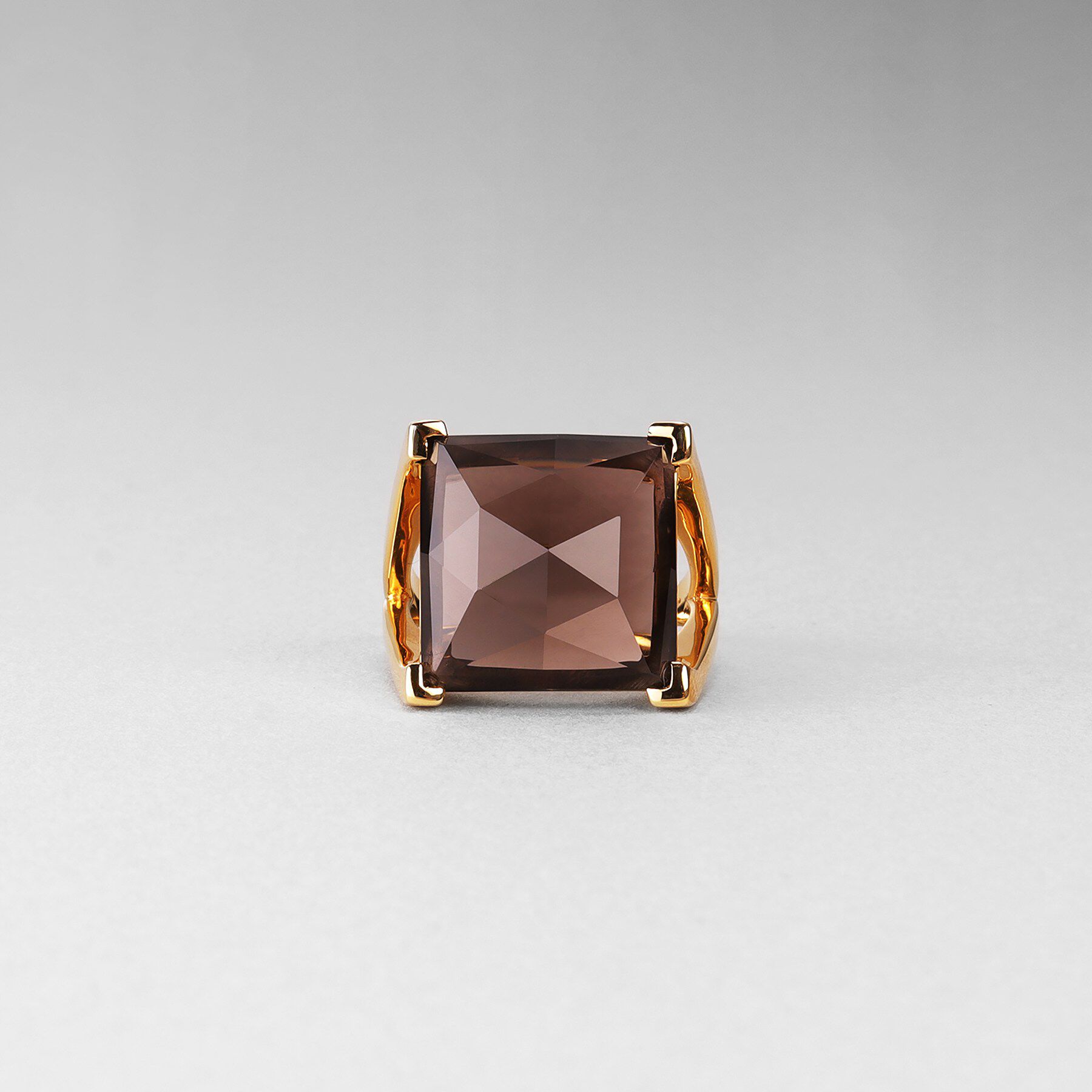 COCOSHNIK ONKITSCH「シルバー スモーキークォーツ クッションローズカットリング GP」|リング|