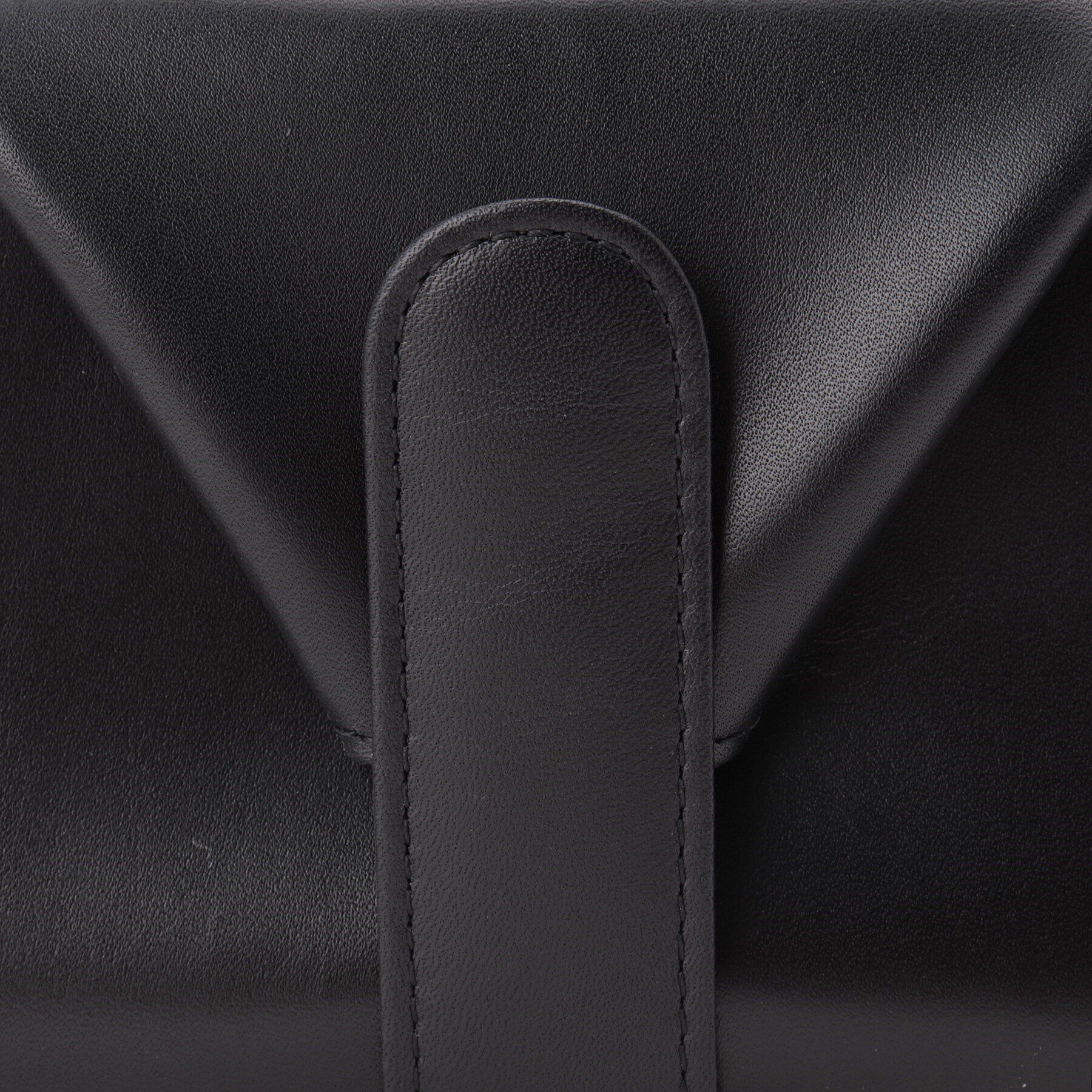 HIROKO HAYASHI「LEO(レオ)マルチ財布 黒&times;赤」|財布|