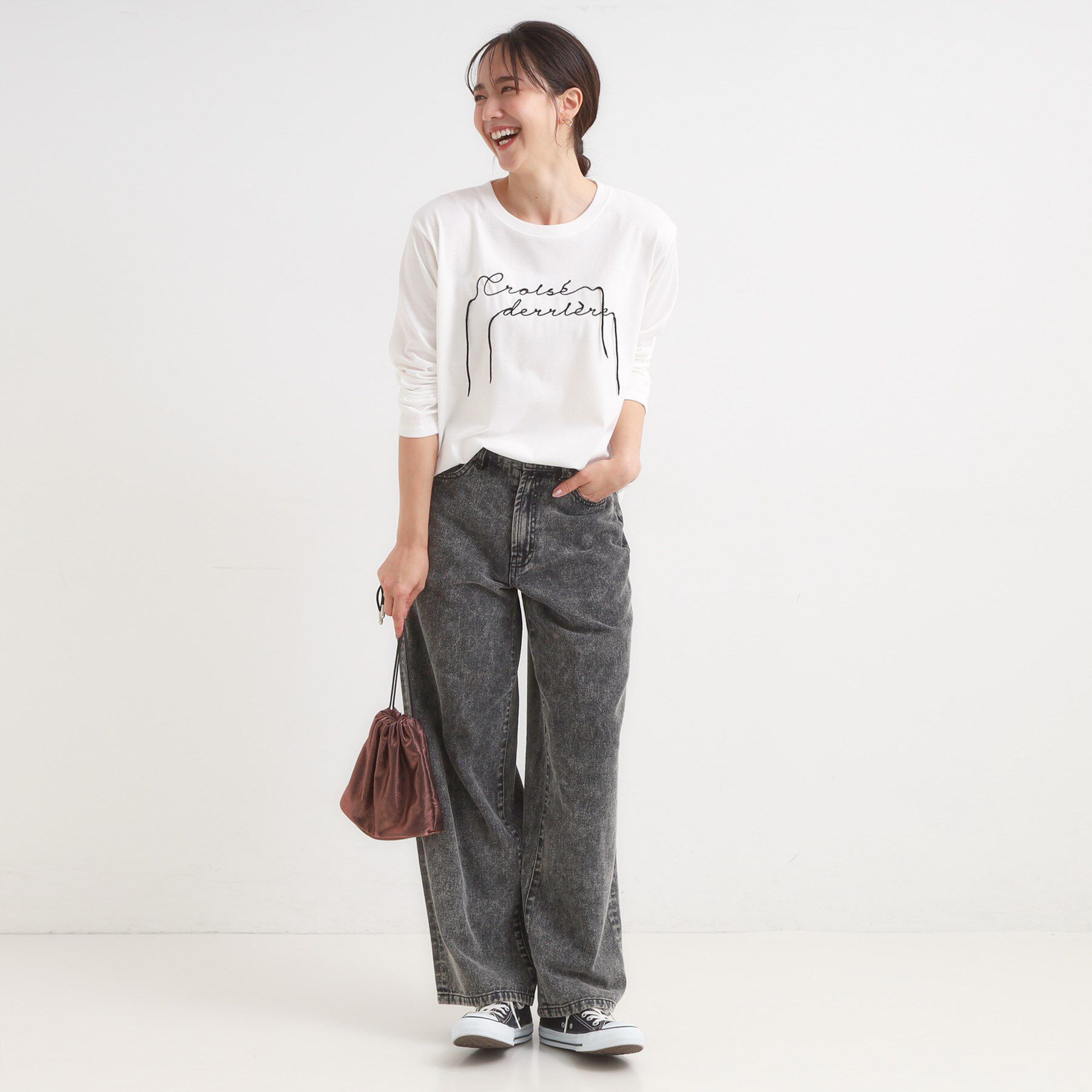 SHOO･LA･RUE「【洗濯機可/S-LL】周りと差がつく チェーンステッチロゴロンT」|Tシャツ・カットソー|