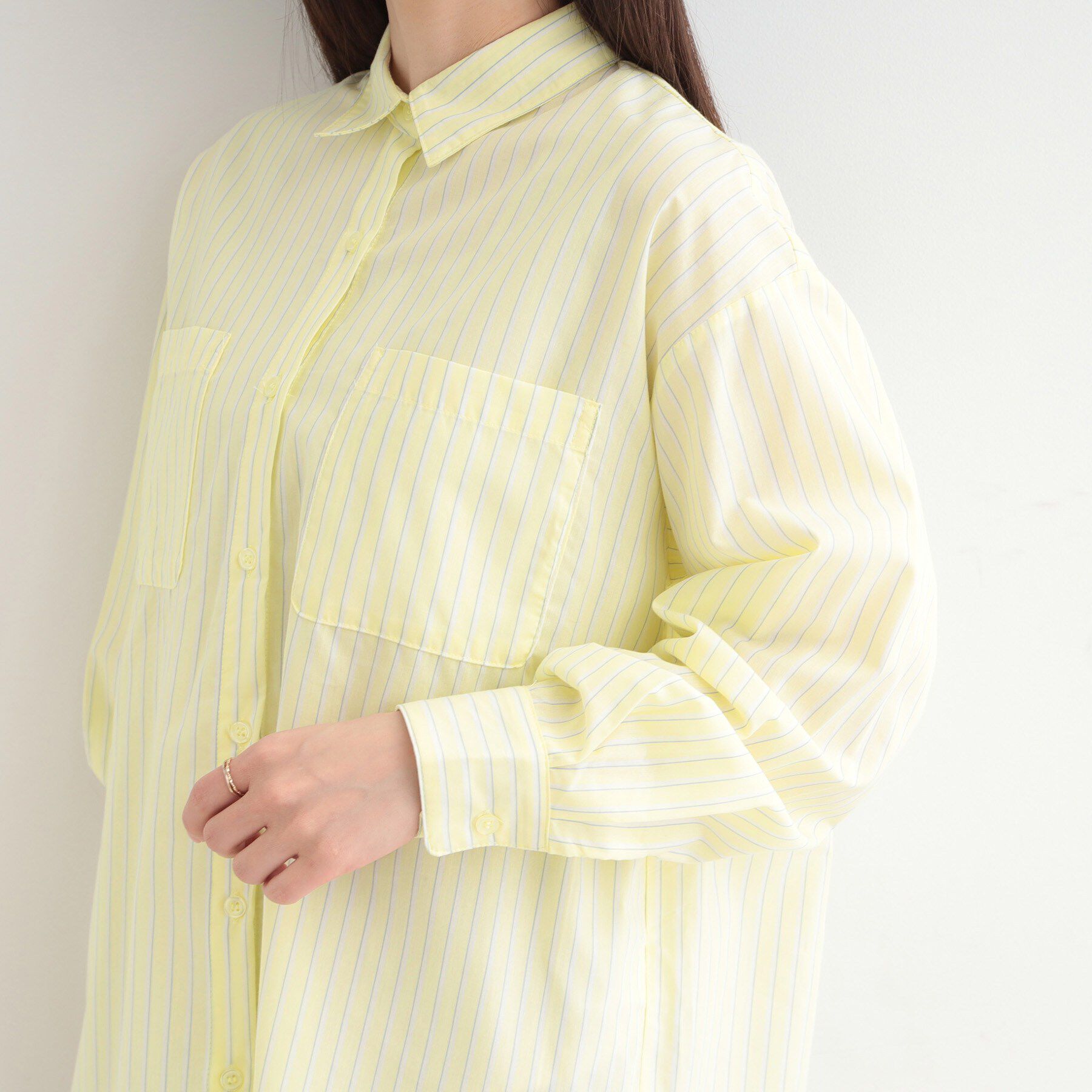 SHOO･LA･RUE「【体型カバー】バックギャザーで魅せる オーバーサイズシャツ」|シャツ・ブラウス|