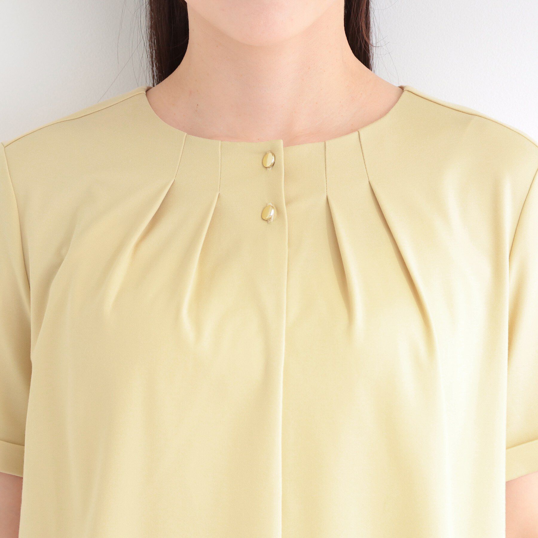 SHOO･LA･RUE「【洗濯後しわになりにくい/UV/S-LL】Tシャツ感覚できれい見え ひんやりタックTブラウス」|シャツ・ブラウス|