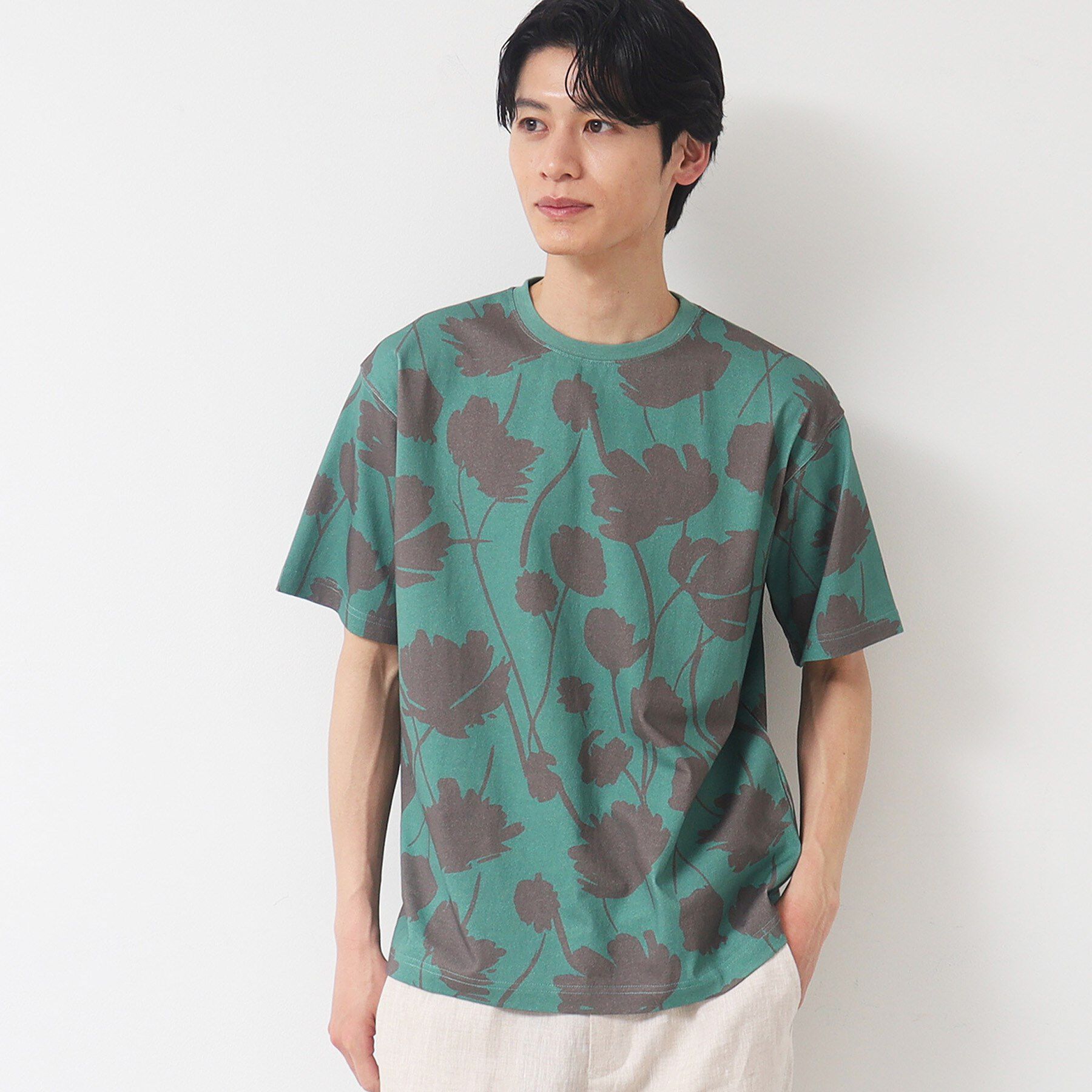 Dessin「【リンクコーデ・洗える】フラワープリントTシャツ」|Tシャツ・カットソー|