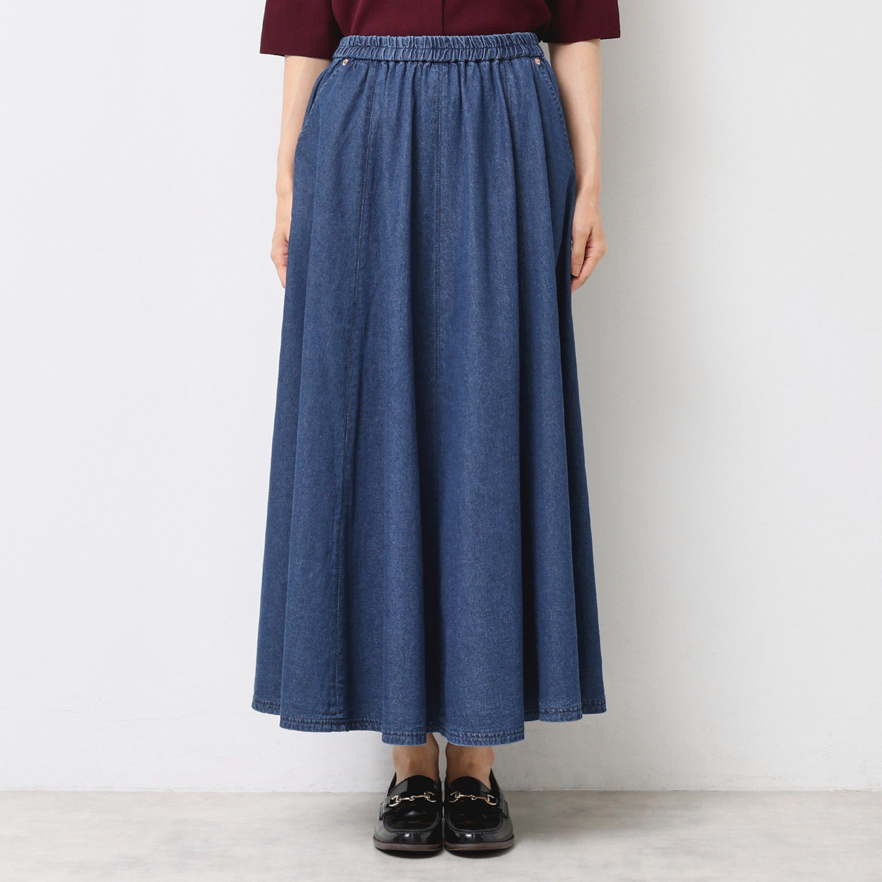 Dessin「【ウエストゴム・洗える】ライトオンスデニムフレアスカート」|スカート|