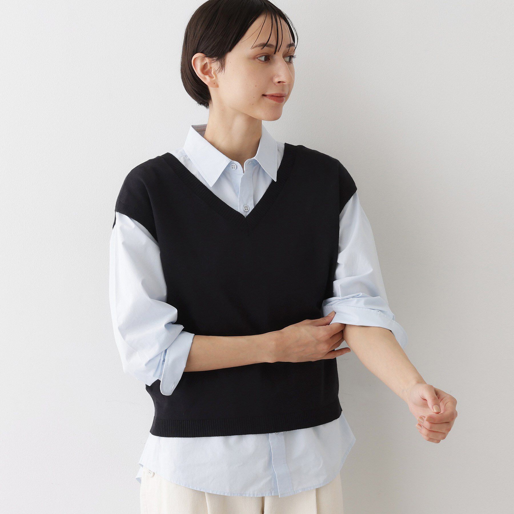 Dessin「【2点セット/3WAY/洗える】ノースリーブインナー付きVネックショート丈ニット」|ニット・セーター|