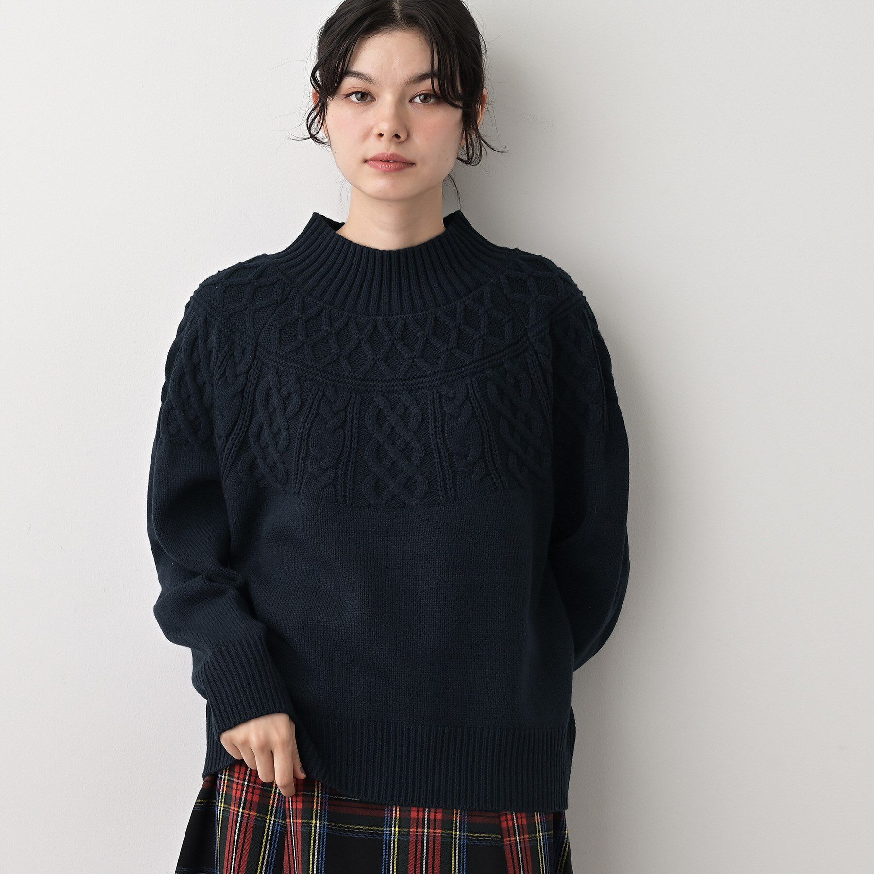 Dessin「【着映え/洗える】求心ケーブル編みハイネックニット」|ニット・セーター|
