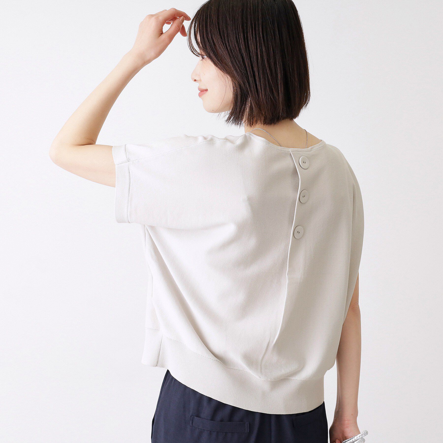 Dessin「【洗える】後ろボタンフレンチスリーブニット」|ニット・セーター|