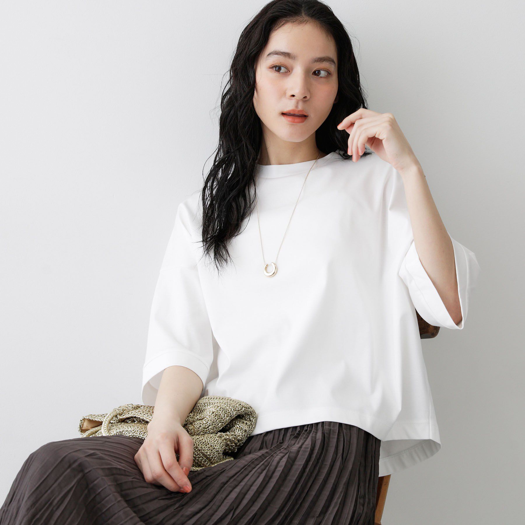 Dessin「【体型カバー/五分袖】美光沢カットソーボクシーシルエット」|Tシャツ・カットソー|ホワイト(002)