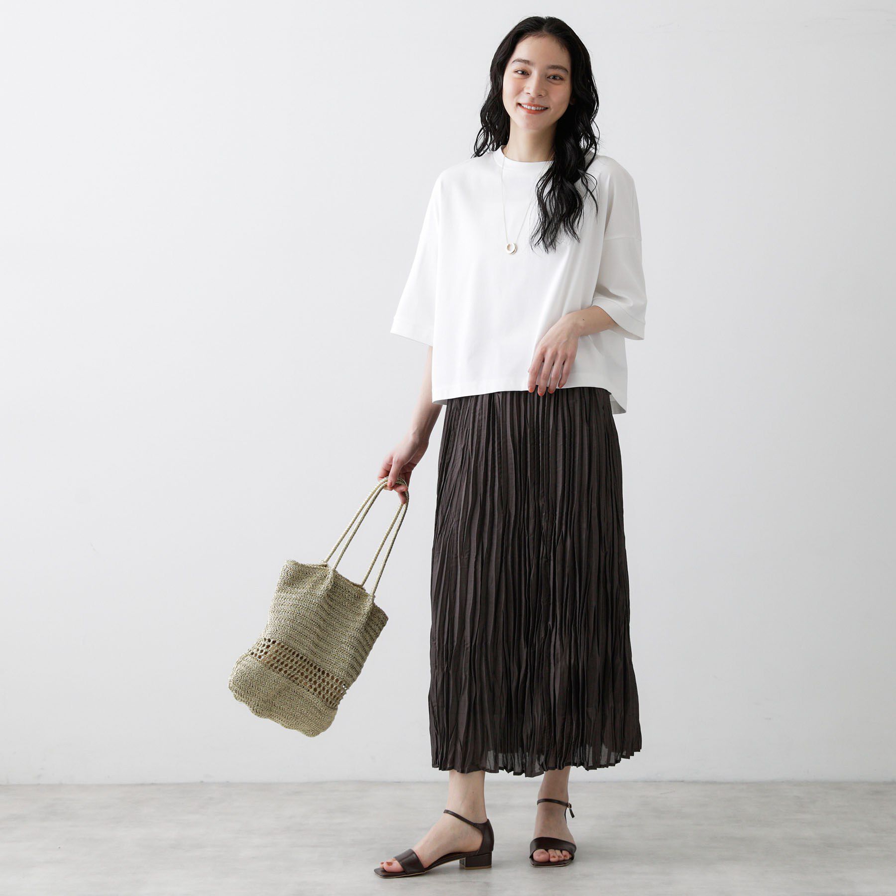 Dessin「【体型カバー/五分袖】美光沢カットソーボクシーシルエット」|Tシャツ・カットソー|