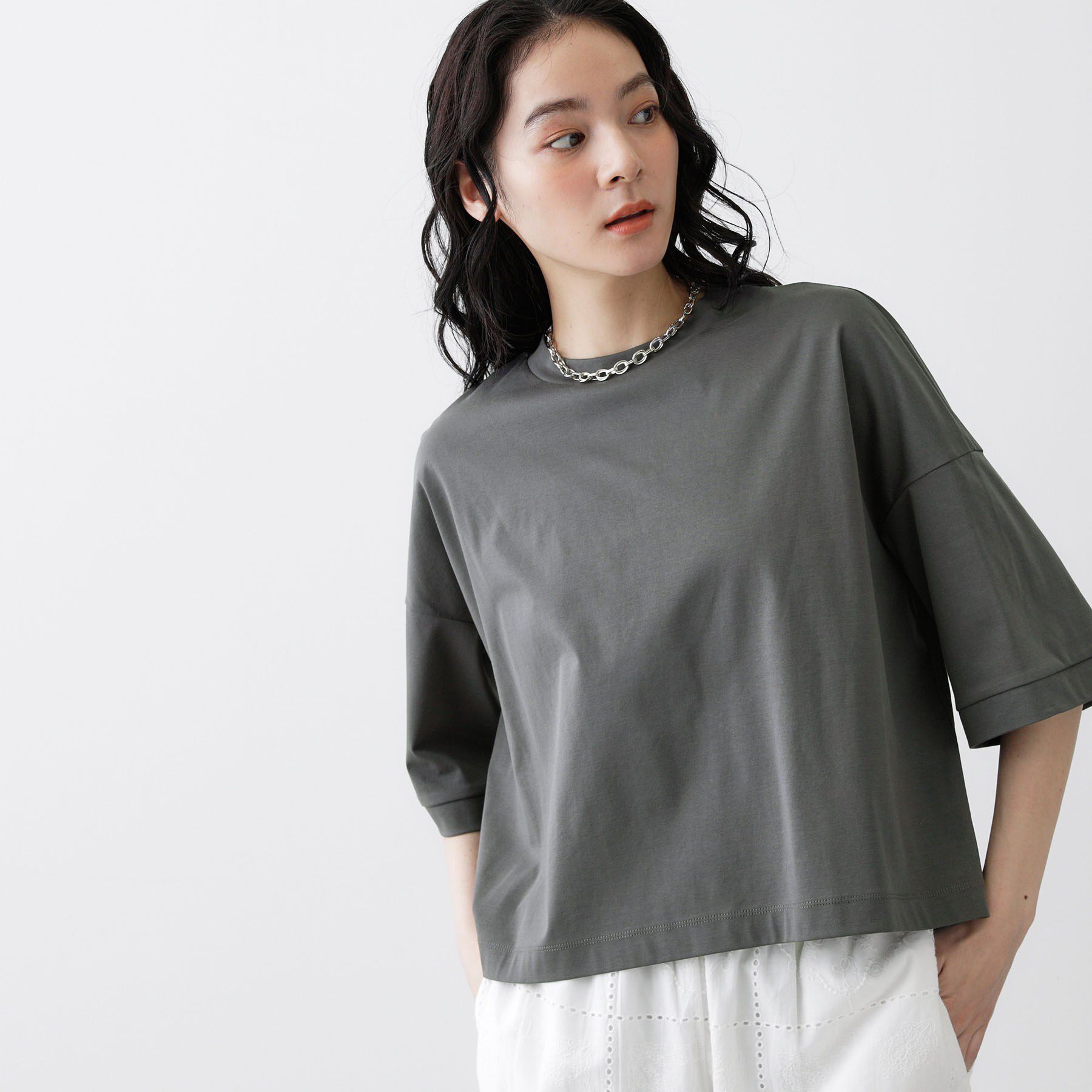 Dessin「【体型カバー/五分袖】美光沢カットソーボクシーシルエット」|Tシャツ・カットソー|