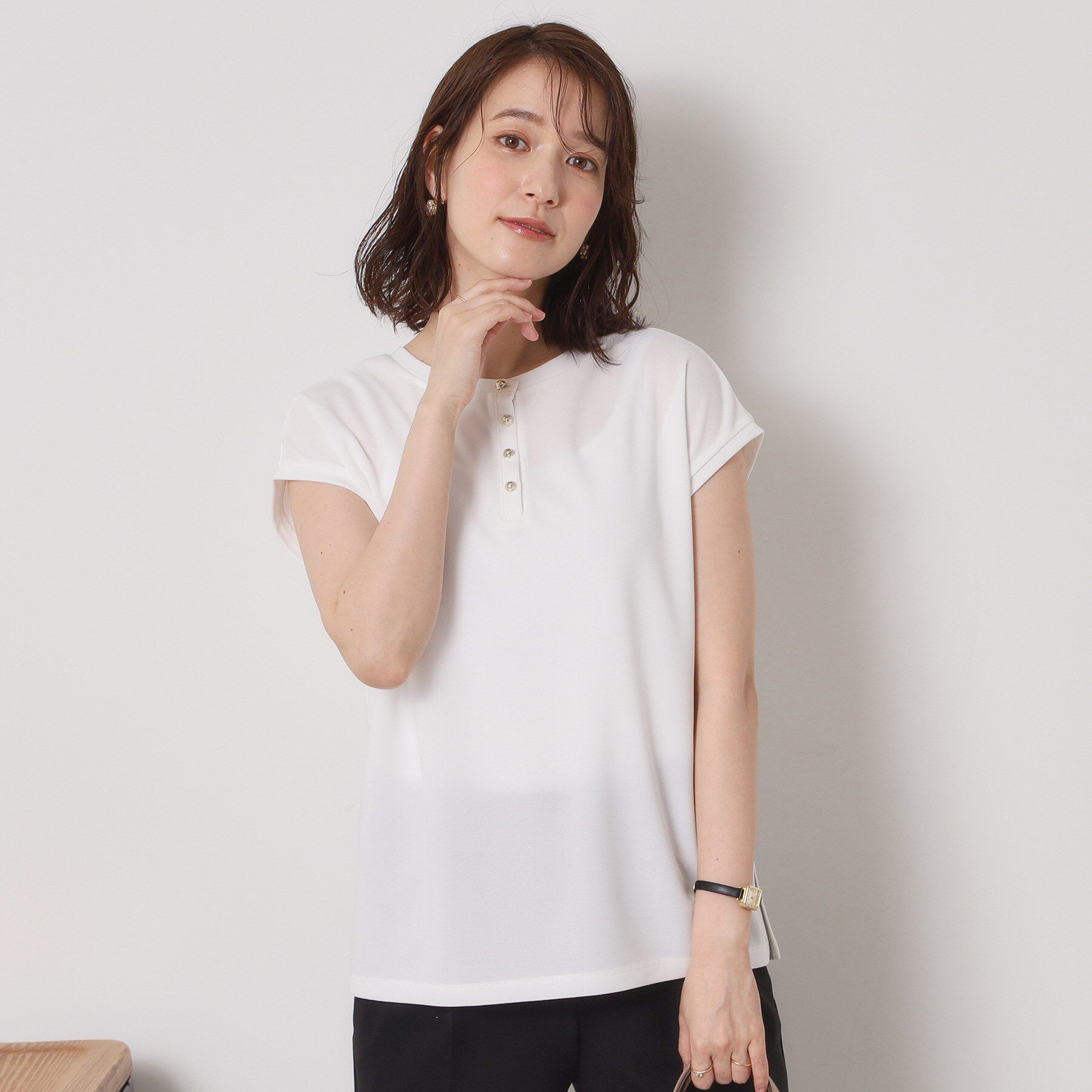 ITS&rsquo;DEMO「【接触冷感／洗濯機OK】カットジョーゼット2wayトップス」|シャツ・ブラウス|オフホワイト(003