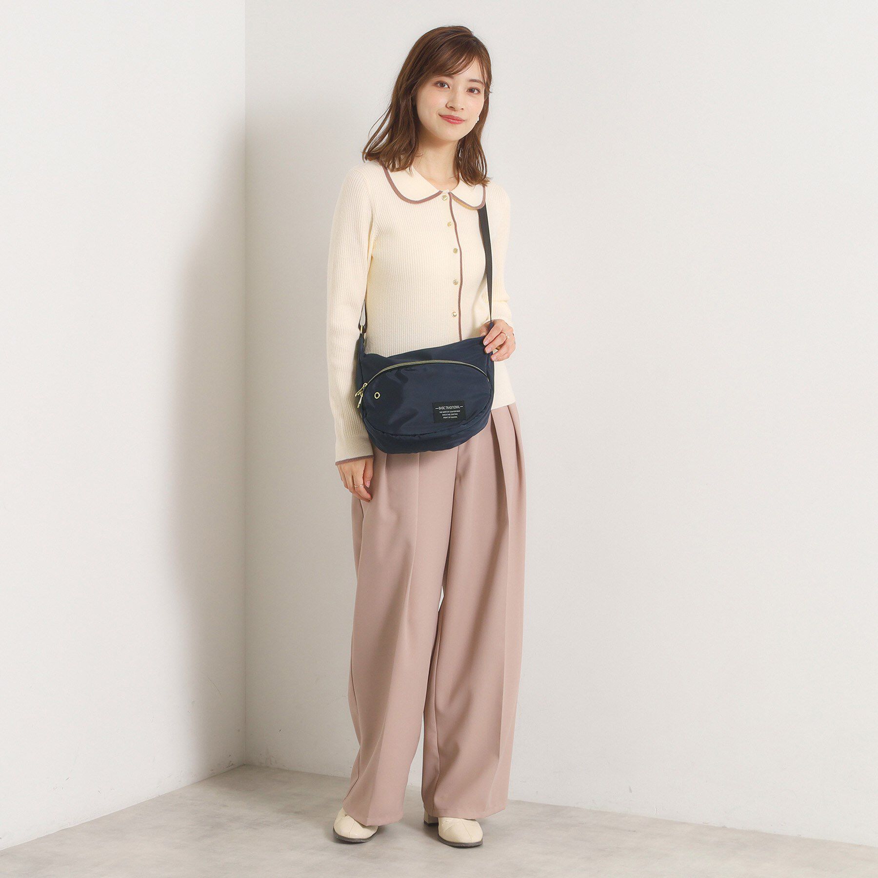 ITS&rsquo;DEMO「【防花粉】高密度ポリ半月ミニショルダー」|ショルダー・メッセンジャー|