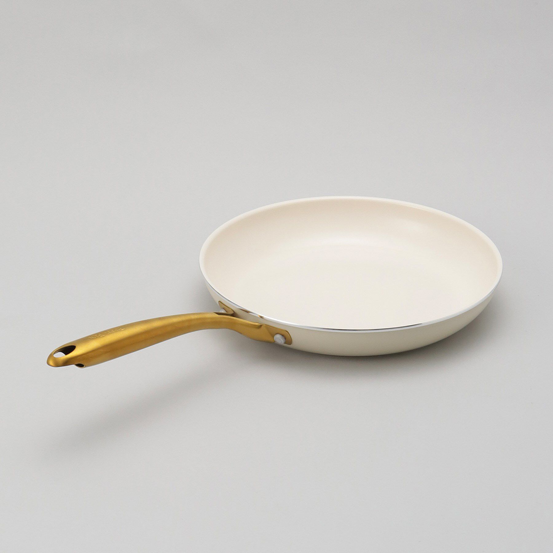 212 KITCHEN STORE「ストゥディオ フライパン 28cm WH ＜GreenPan グリーンパン＞」|食器・キッチングッズ|