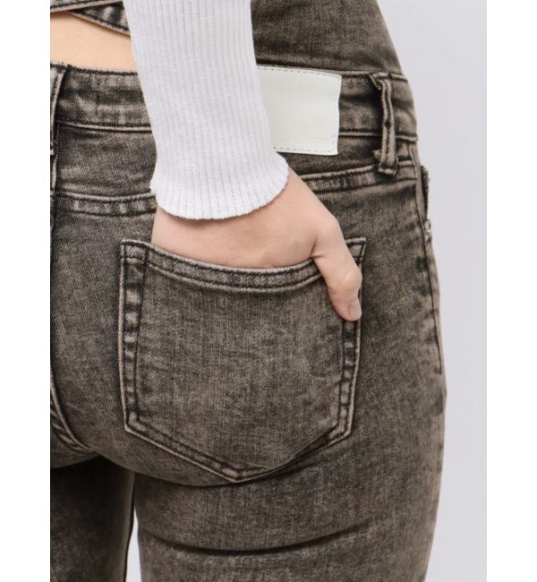 GYDA「ハイウエストBACKクロスUSEDケミカルウォッシュスキニーデニムパンツ」|デニム|