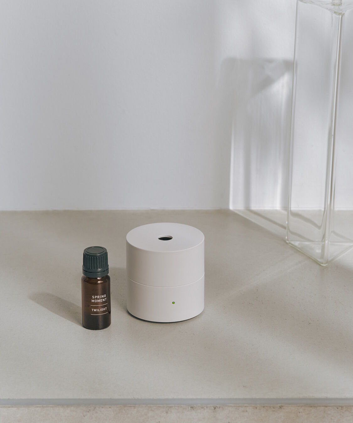 アットアロマ「DAYLIGHT 10ml」|アロマ・ルームフレグランス|