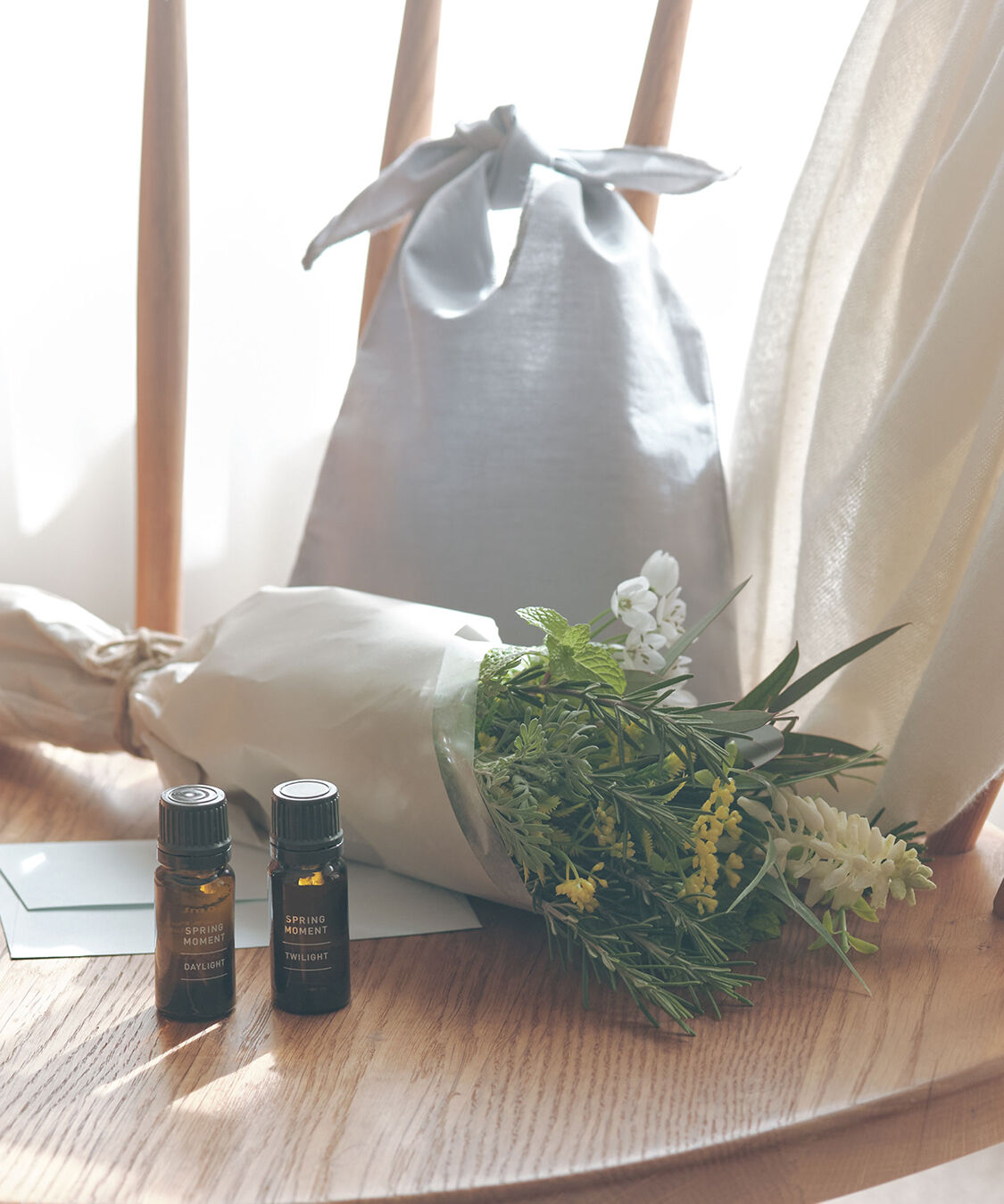 アットアロマ「【季節限定】ラッピングバック」|アロマ・ルームフレグランス|