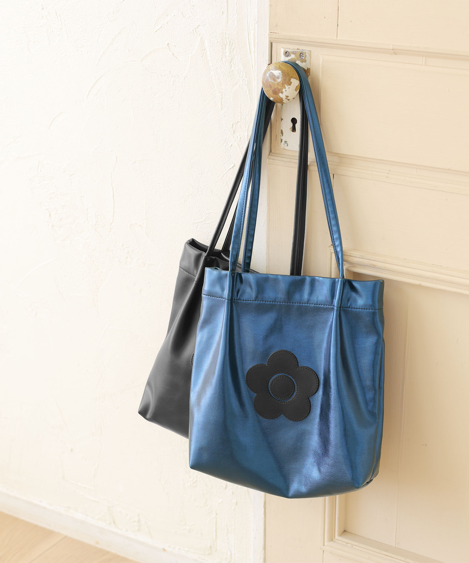 MARY QUANT「デイジーパッチソフト ミニトート」|トートバッグ|