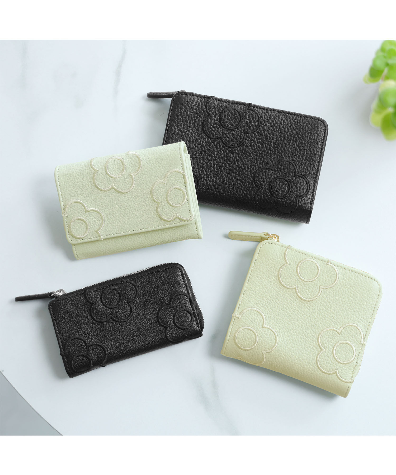 MARY QUANT「エンブロデイジーライン マルチキーケース」|コインケース|