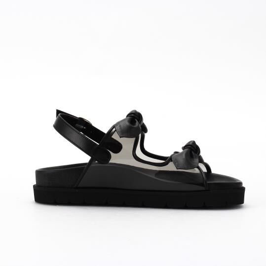 銀座かねまつ「KN250383PVCSTEBLK 【本革】【PREMIERE PORTE】フットベットサンダル」|サンダル|