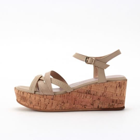 銀座かねまつ「IT250436STEPS1BEG　【本革】ウェッジヒールサンダル」|サンダル|