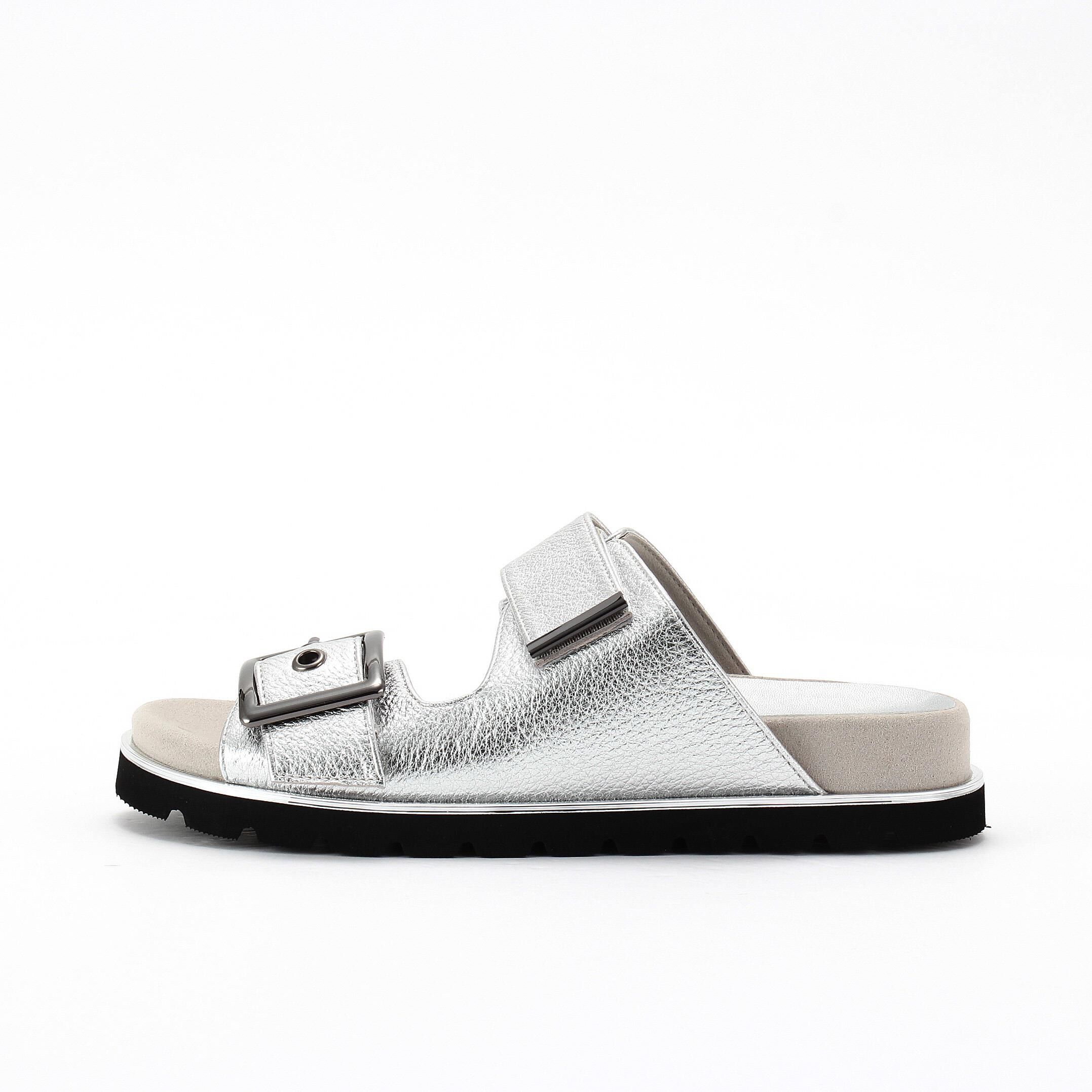 銀座かねまつ「【本革】【PREMIERE PORTE】バックル付きスライドサンダル」|サンダル|